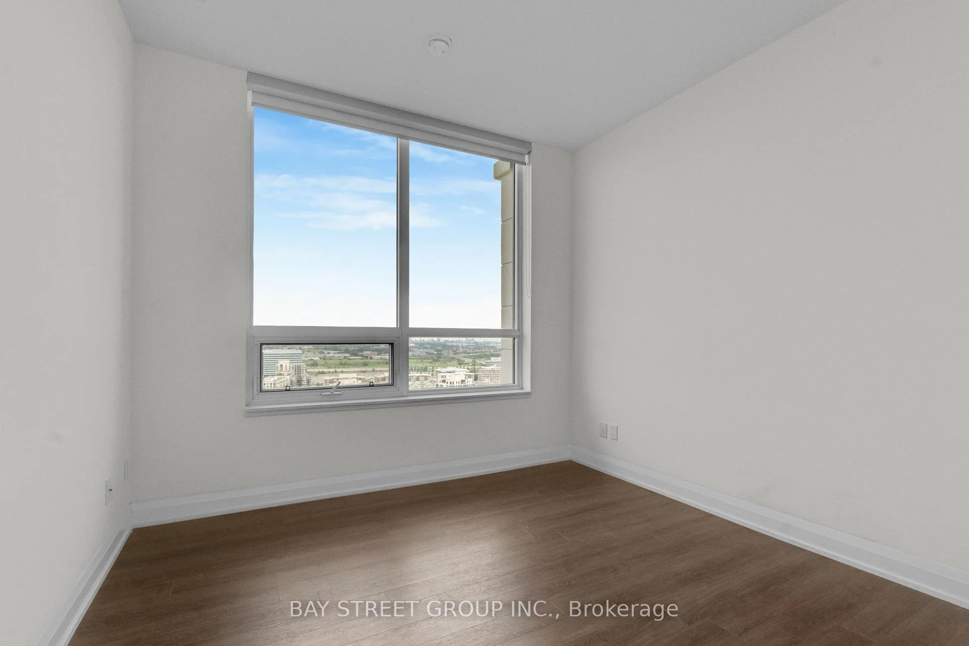 Photo 38 of Unit PH 03, 15 Water Walk Drive, Markham, Unionville — HOMEH