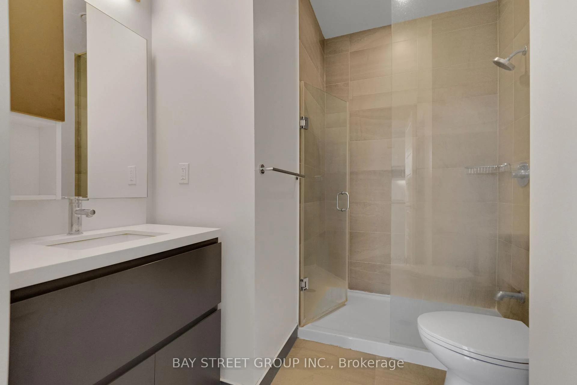 Photo 41 of Unit PH 03, 15 Water Walk Drive, Markham, Unionville — HOMEH
