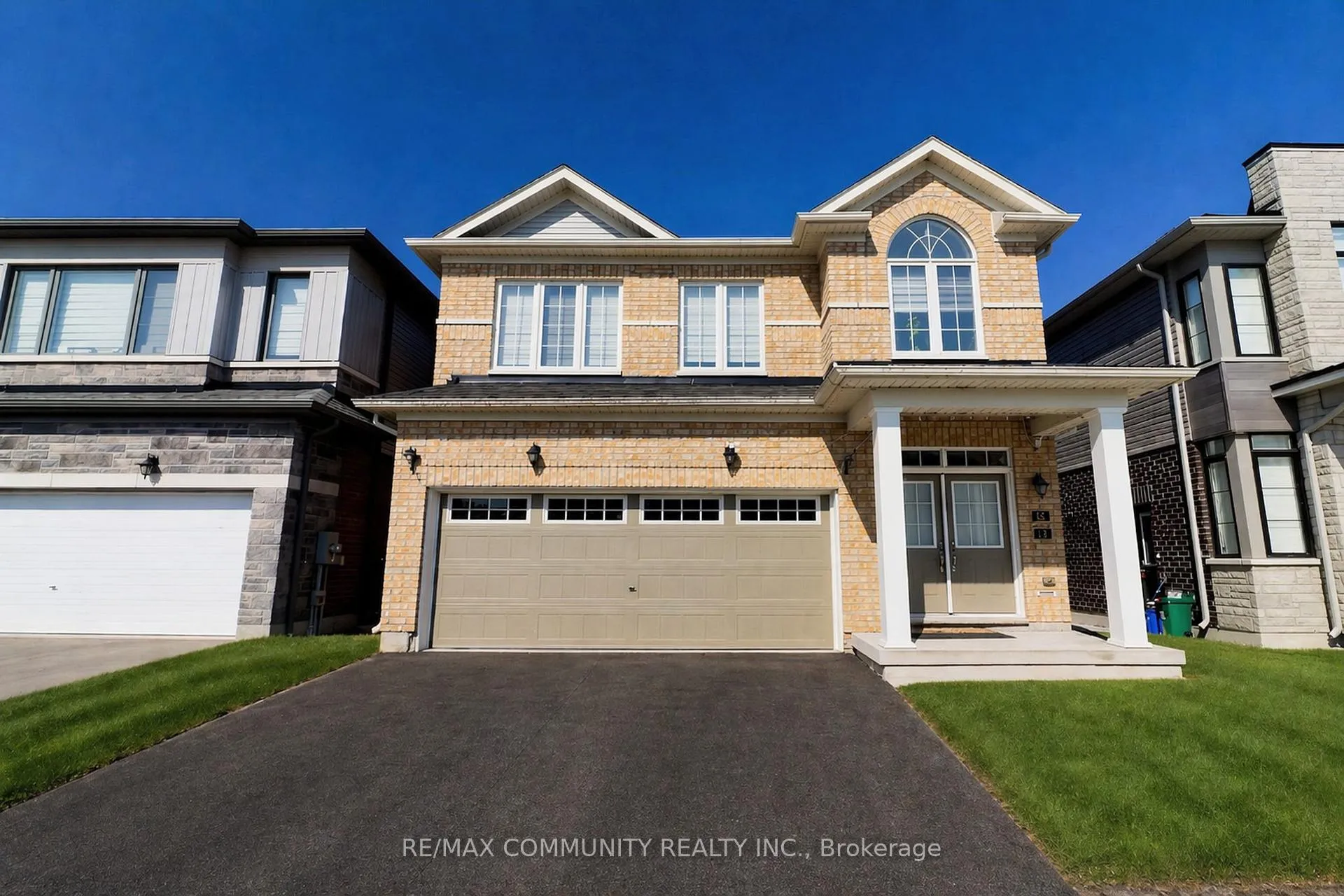 Photo 1 of 44 Bannister Road, Barrie, Rural Barrie Southeast — HOMEH
