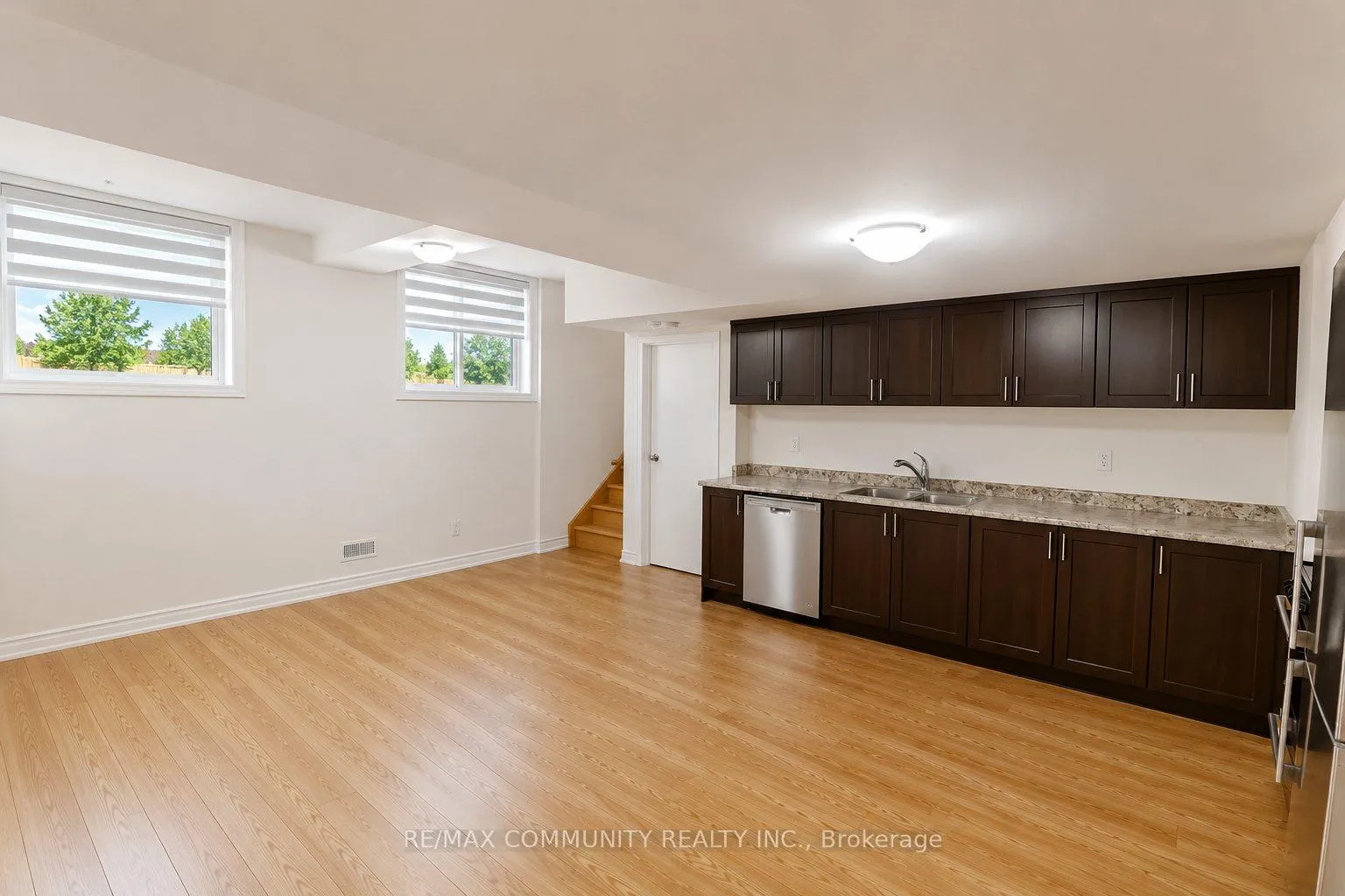 Photo 20 of 44 Bannister Road, Barrie, Rural Barrie Southeast — HOMEH