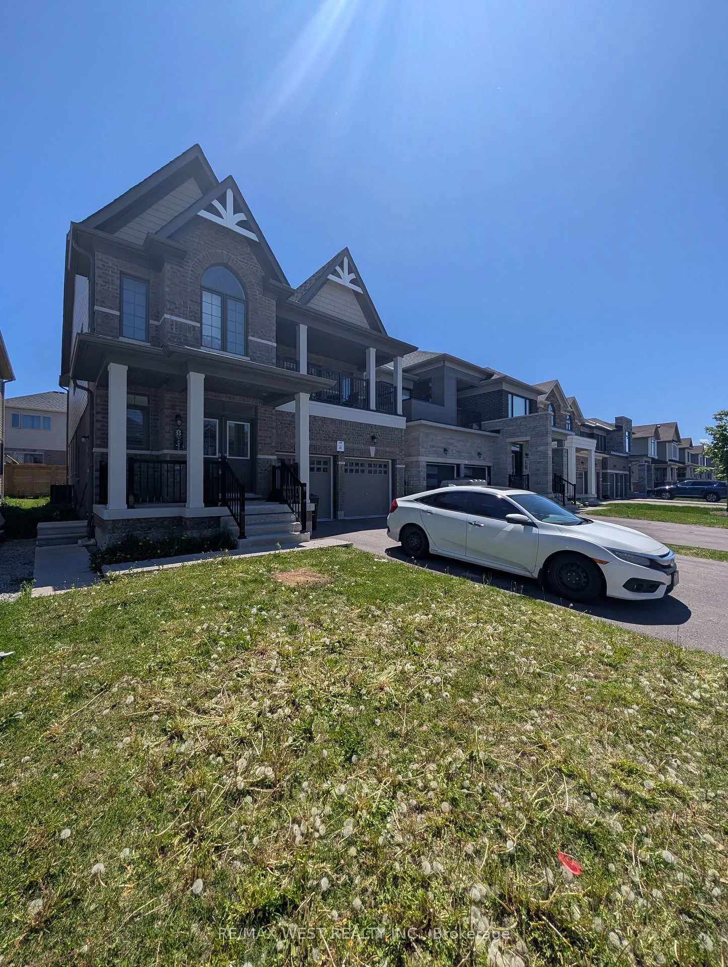 Photo 1 of Unit 2, 33 Bannister Road, Barrie, Rural Barrie Southeast — HOMEH