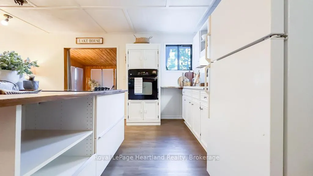 Photo 12 of 71702 Old Cedarbank Lane, Bluewater, Hay — HOMEH