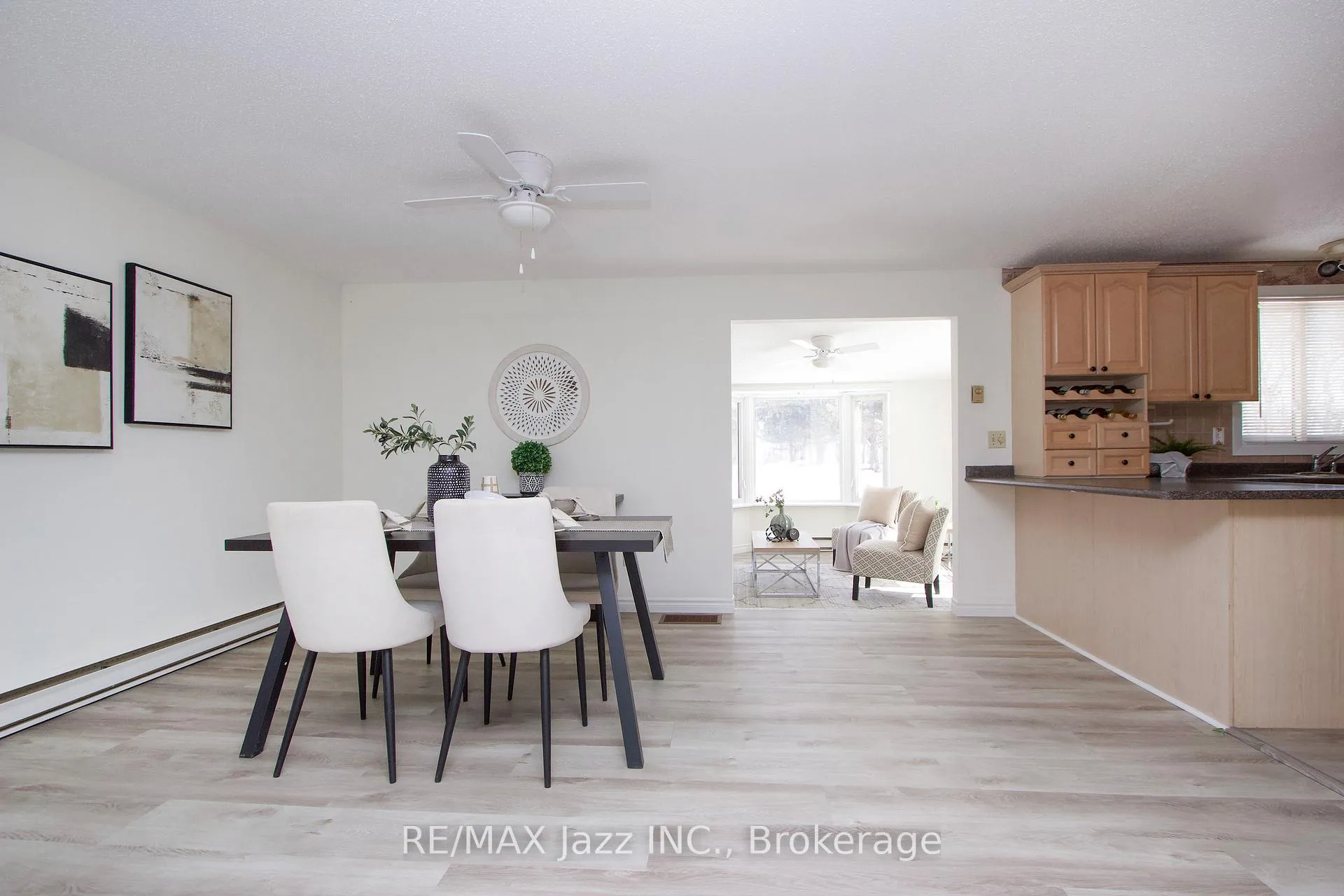 Photo 6 of 13 Steelhead Lane, Clarington, Newcastle — HOMEH