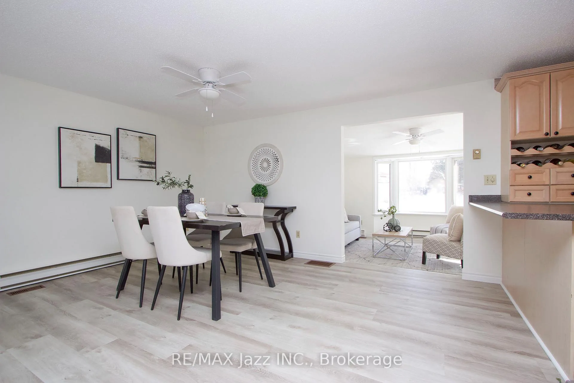Photo 7 of 13 Steelhead Lane, Clarington, Newcastle — HOMEH