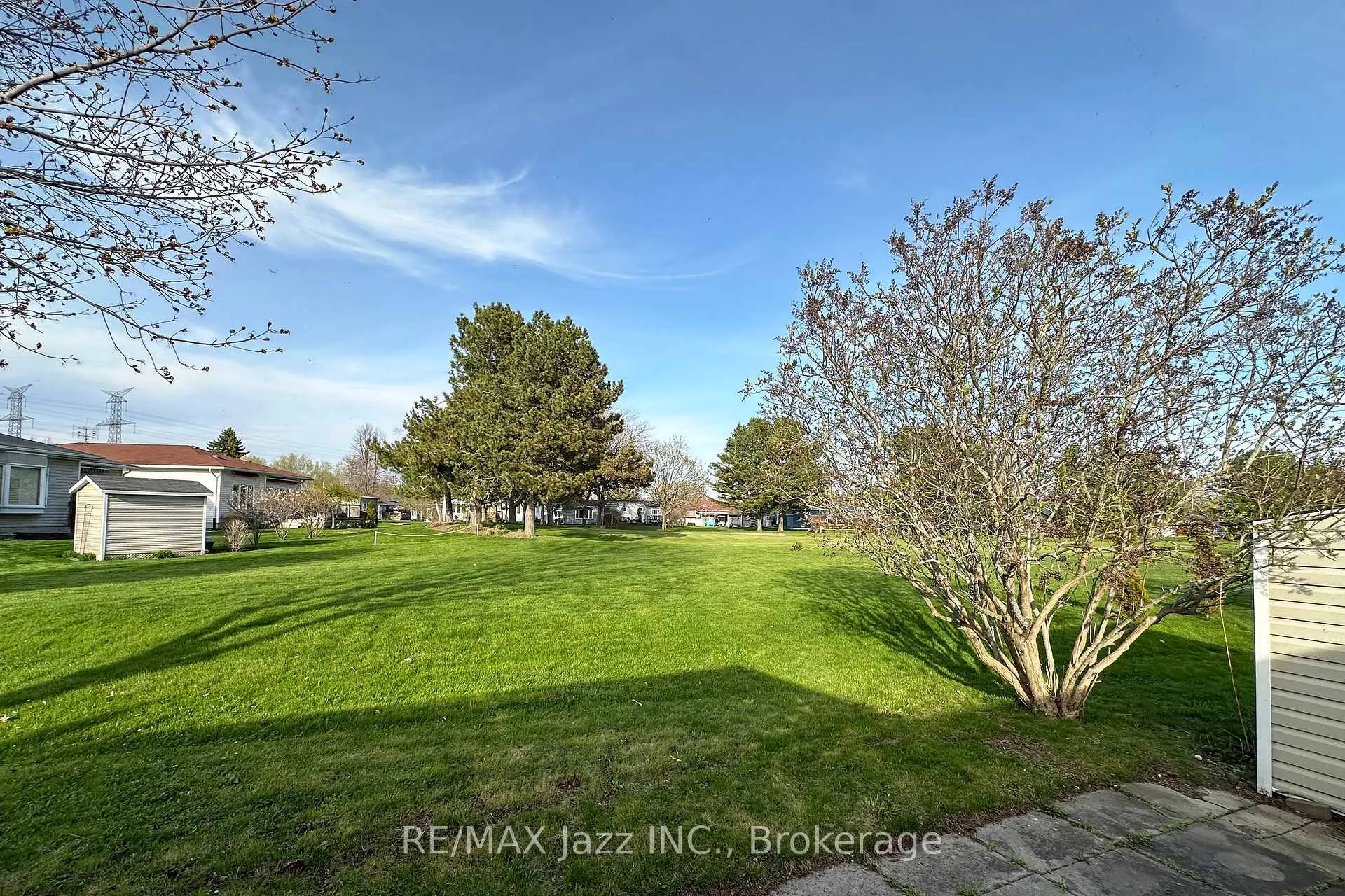 Photo 20 of 13 Steelhead Lane, Clarington, Newcastle — HOMEH