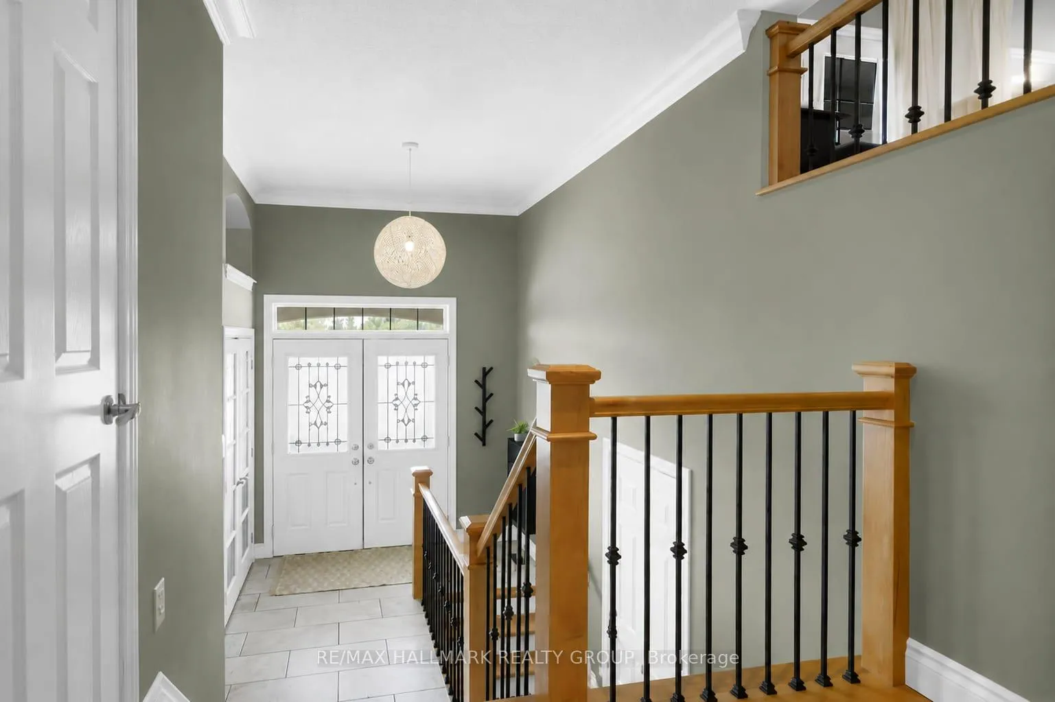 Photo 4 of 3516 Cambrian Road, Ottawa, Barrhaven - Half Moon Bay — HOMEH