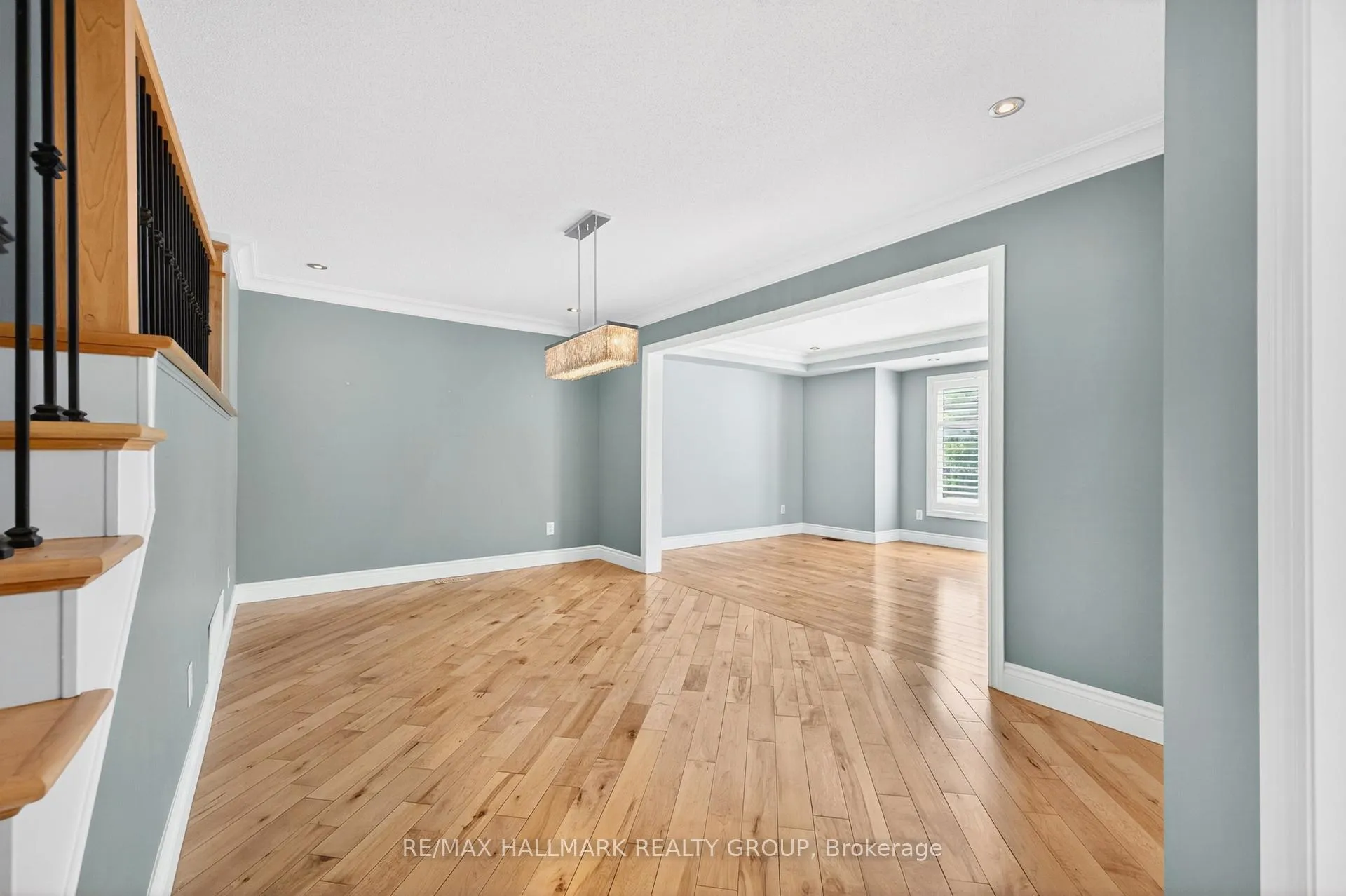 Photo 6 of 3516 Cambrian Road, Ottawa, Barrhaven - Half Moon Bay — HOMEH