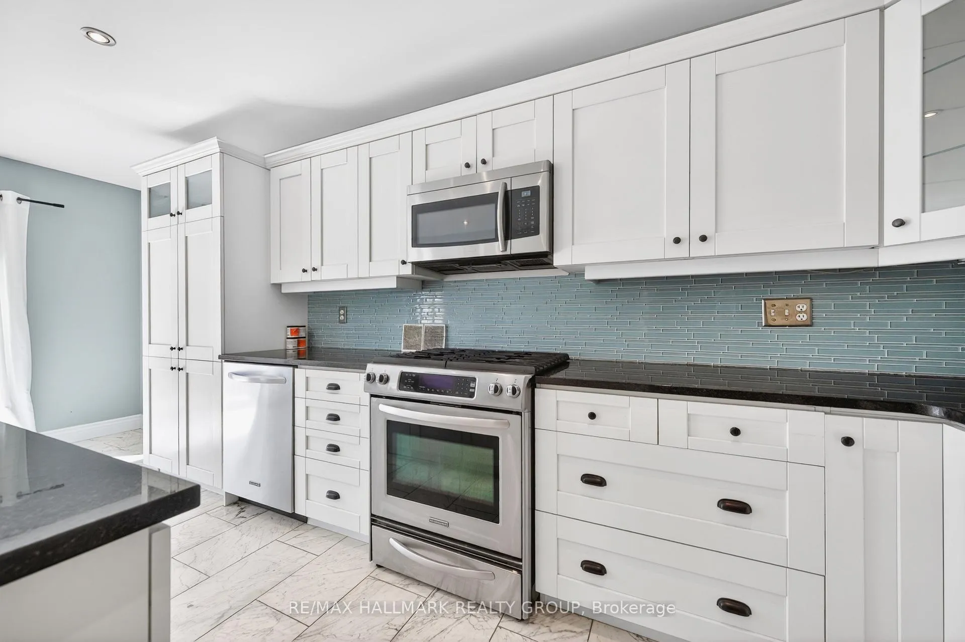 Photo 17 of 3516 Cambrian Road, Ottawa, Barrhaven - Half Moon Bay — HOMEH