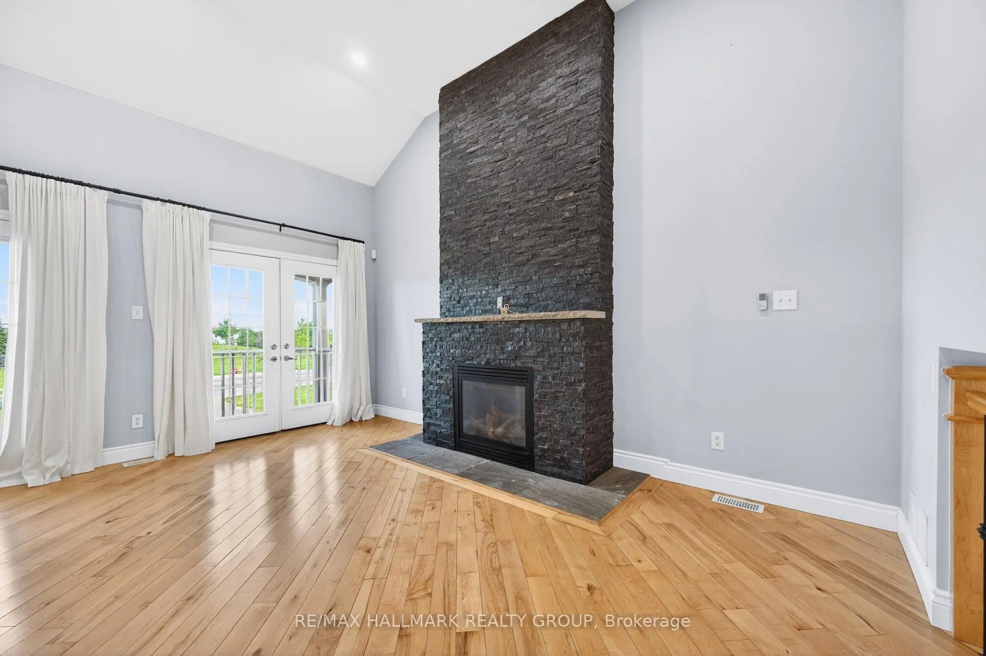 Photo 21 of 3516 Cambrian Road, Ottawa, Barrhaven - Half Moon Bay — HOMEH