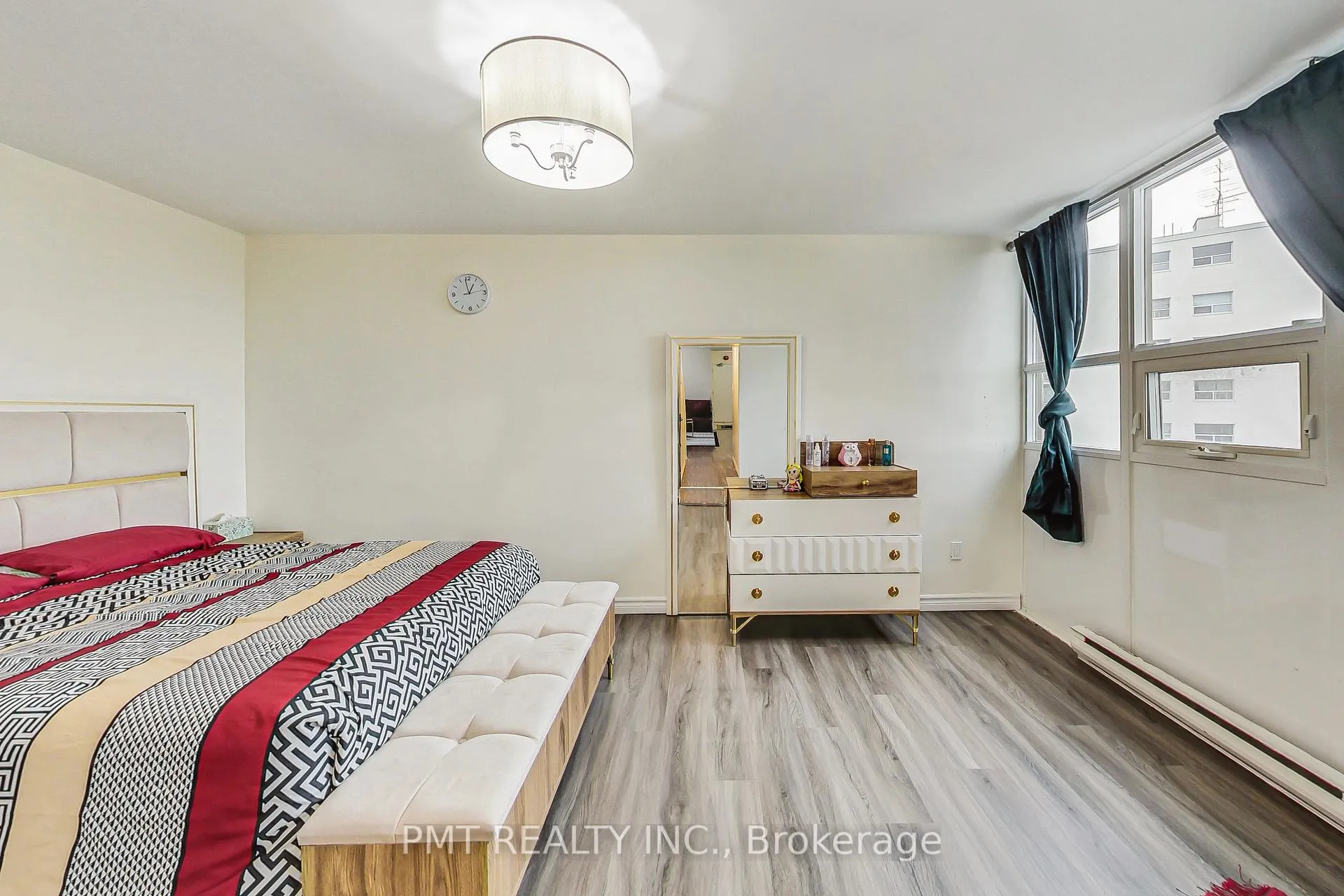 Photo 15 of Unit 1105, 2323 Confederation Parkway, Mississauga, Cooksville — HOMEH