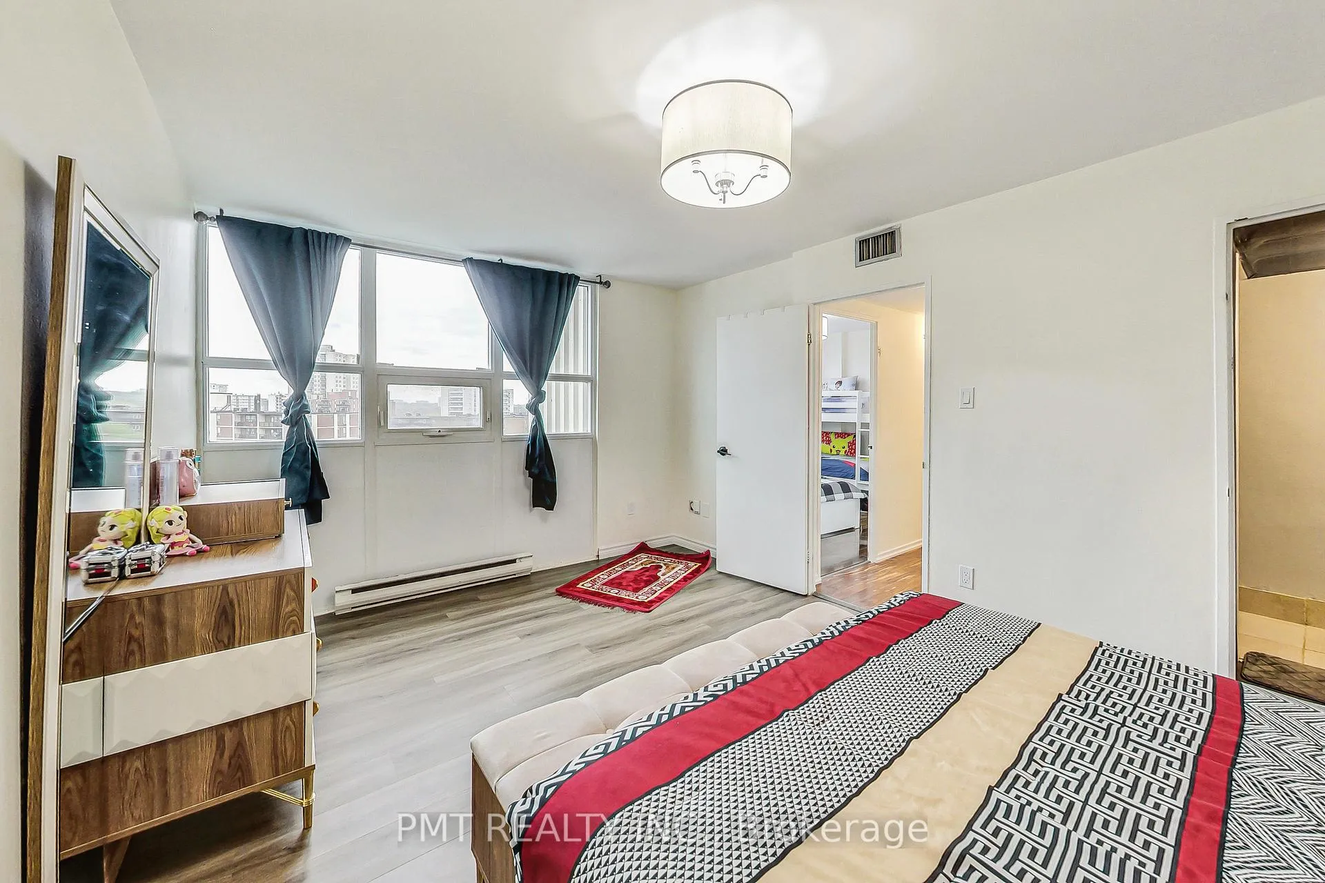 Photo 17 of Unit 1105, 2323 Confederation Parkway, Mississauga, Cooksville — HOMEH