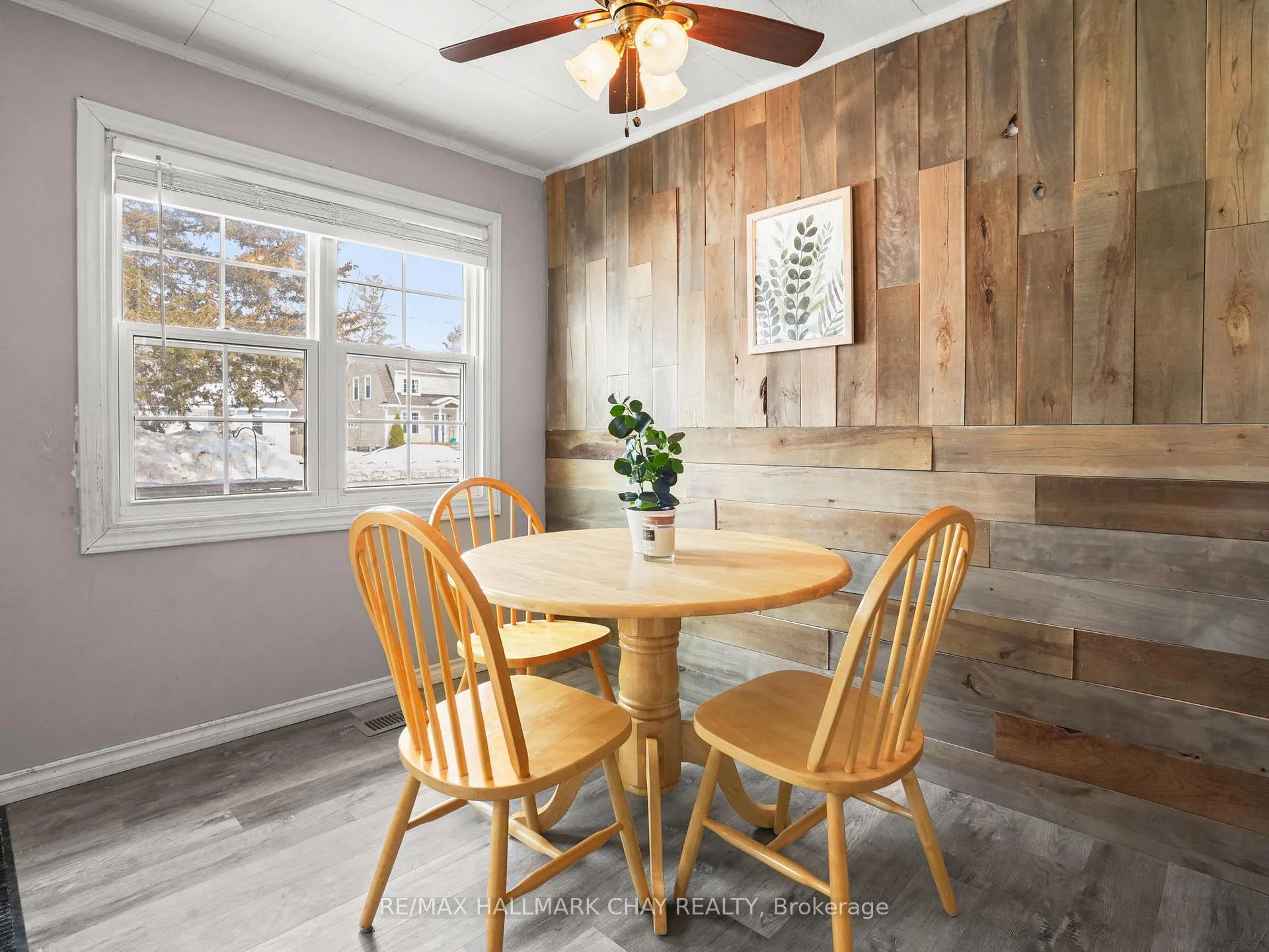 Photo 9 of 130 Simcoe Street, Essa, Angus — HOMEH
