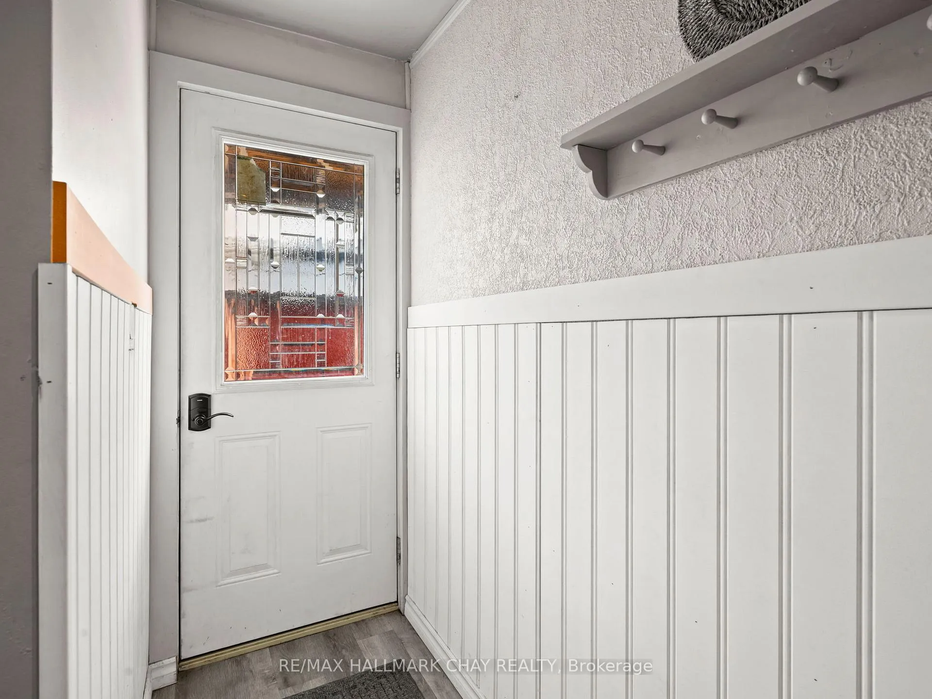 Photo 19 of 130 Simcoe Street, Essa, Angus — HOMEH