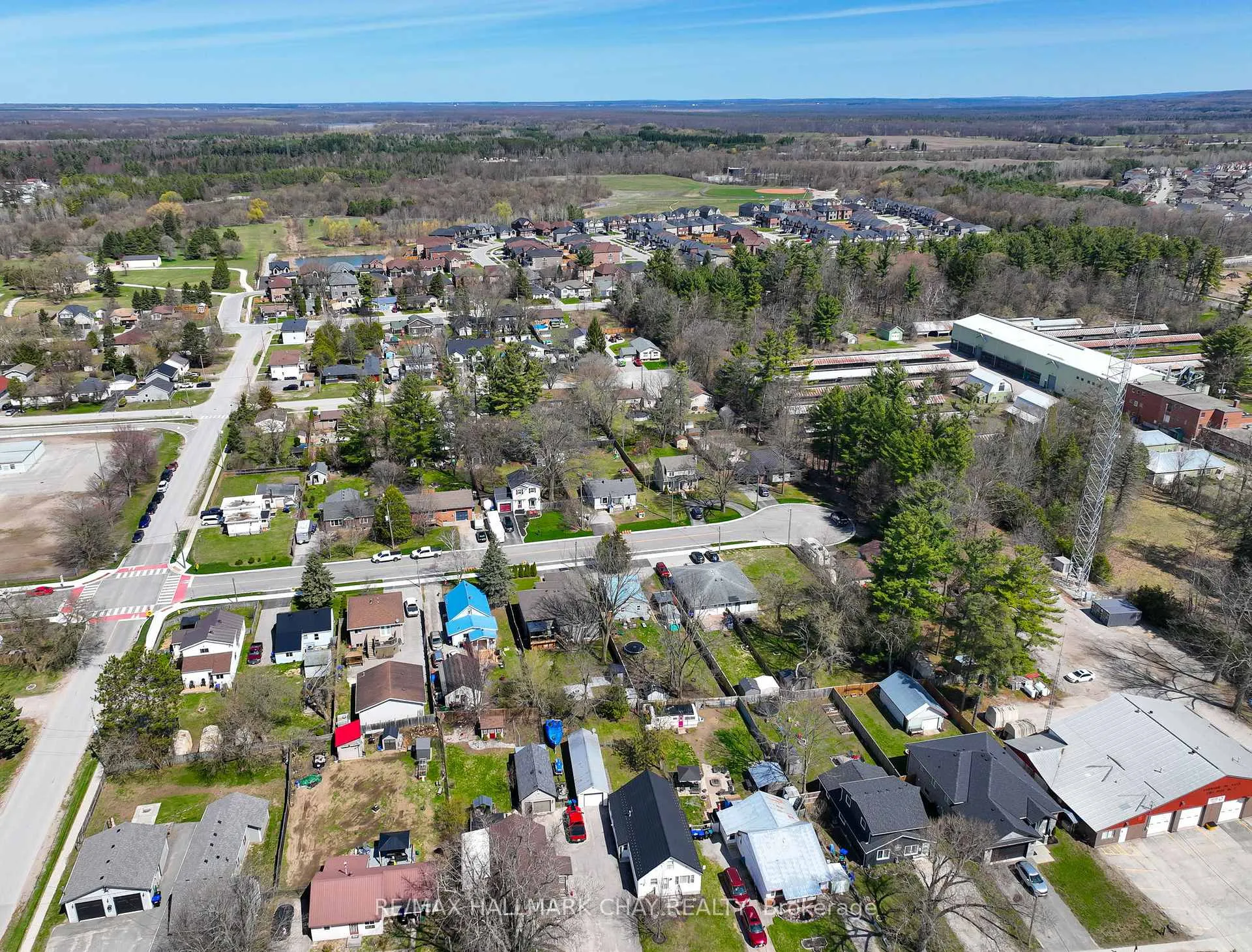 Photo 30 of 130 Simcoe Street, Essa, Angus — HOMEH