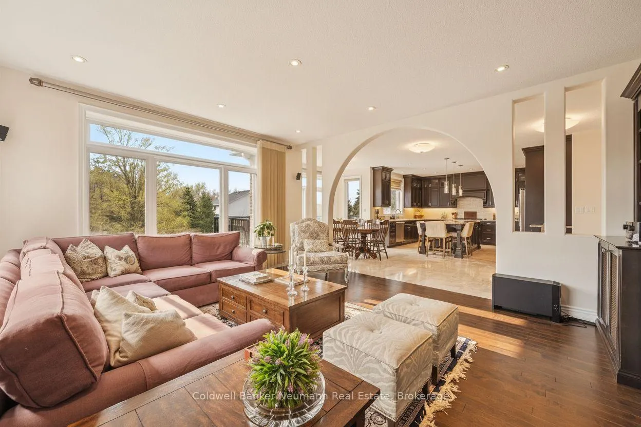 Photo 5 of 51 Cox Court, Guelph, Kortright East — HOMEH