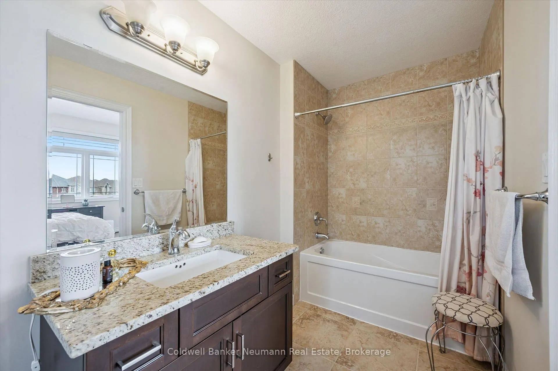 Photo 20 of 51 Cox Court, Guelph, Kortright East — HOMEH