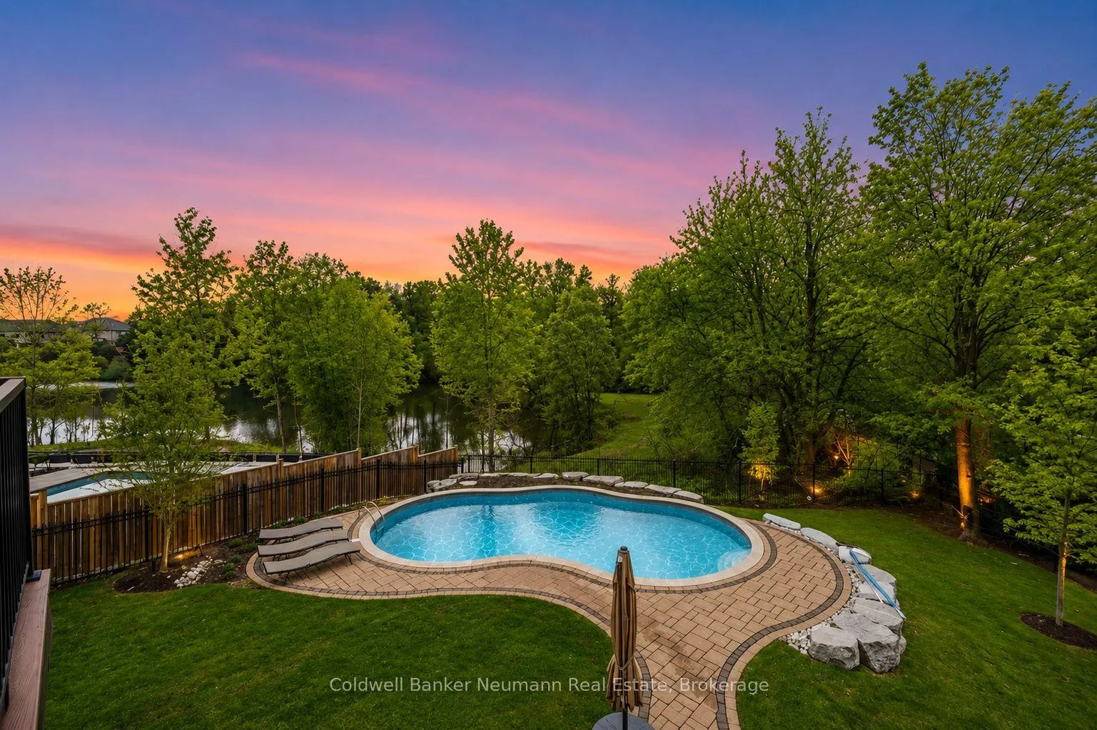 Photo 31 of 51 Cox Court, Guelph, Kortright East — HOMEH