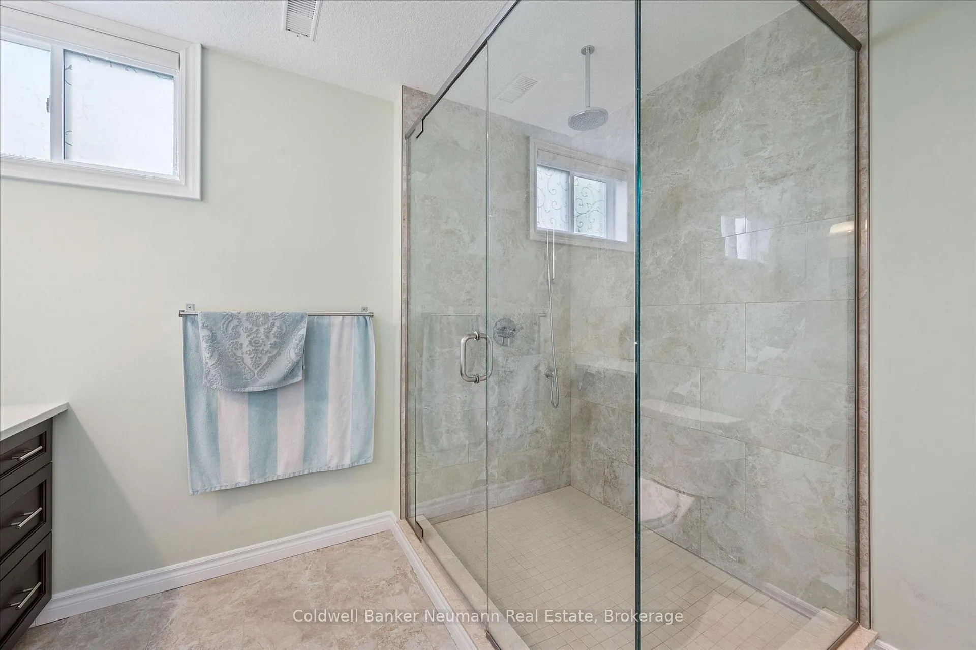 Photo 43 of 51 Cox Court, Guelph, Kortright East — HOMEH