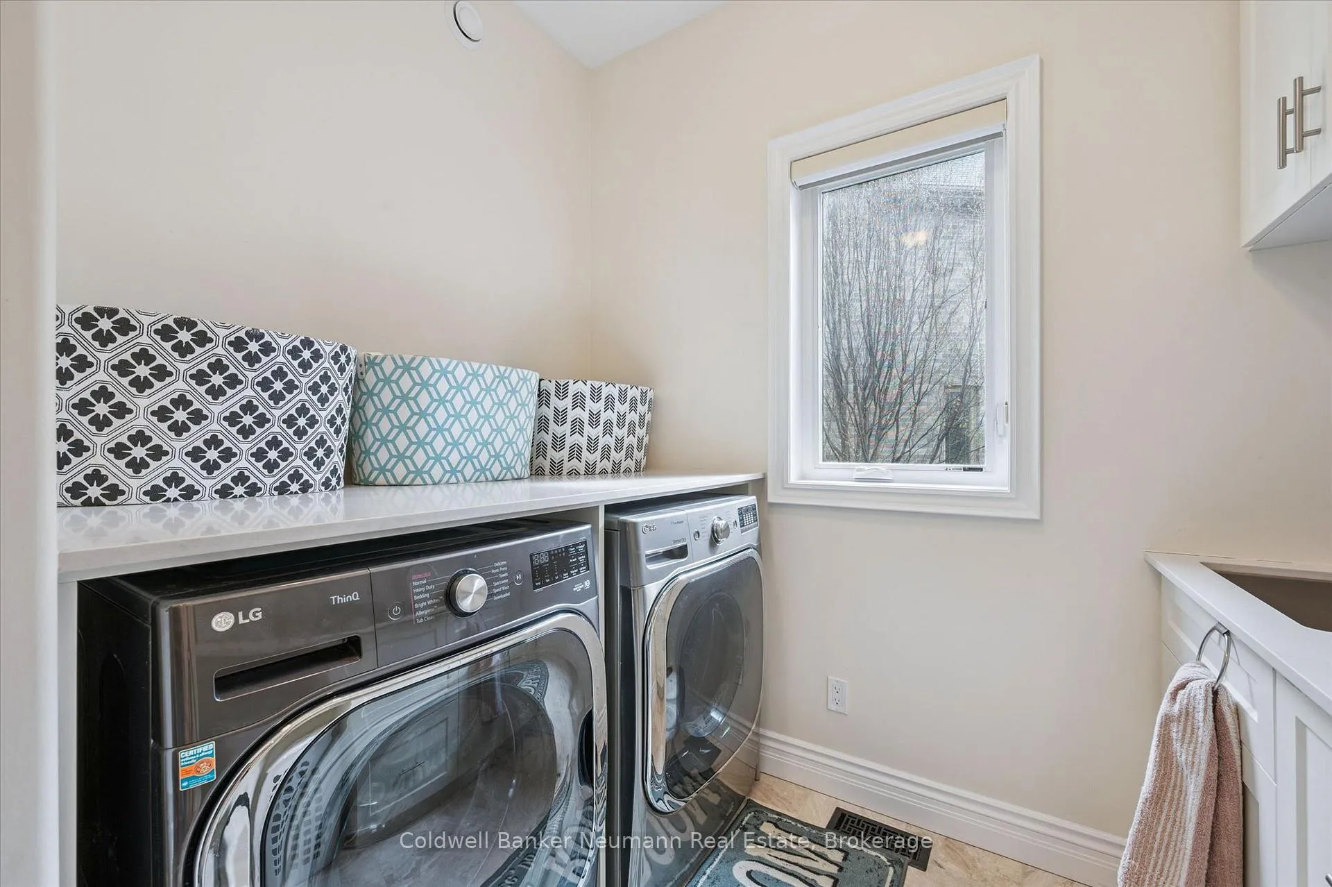 Photo 44 of 51 Cox Court, Guelph, Kortright East — HOMEH