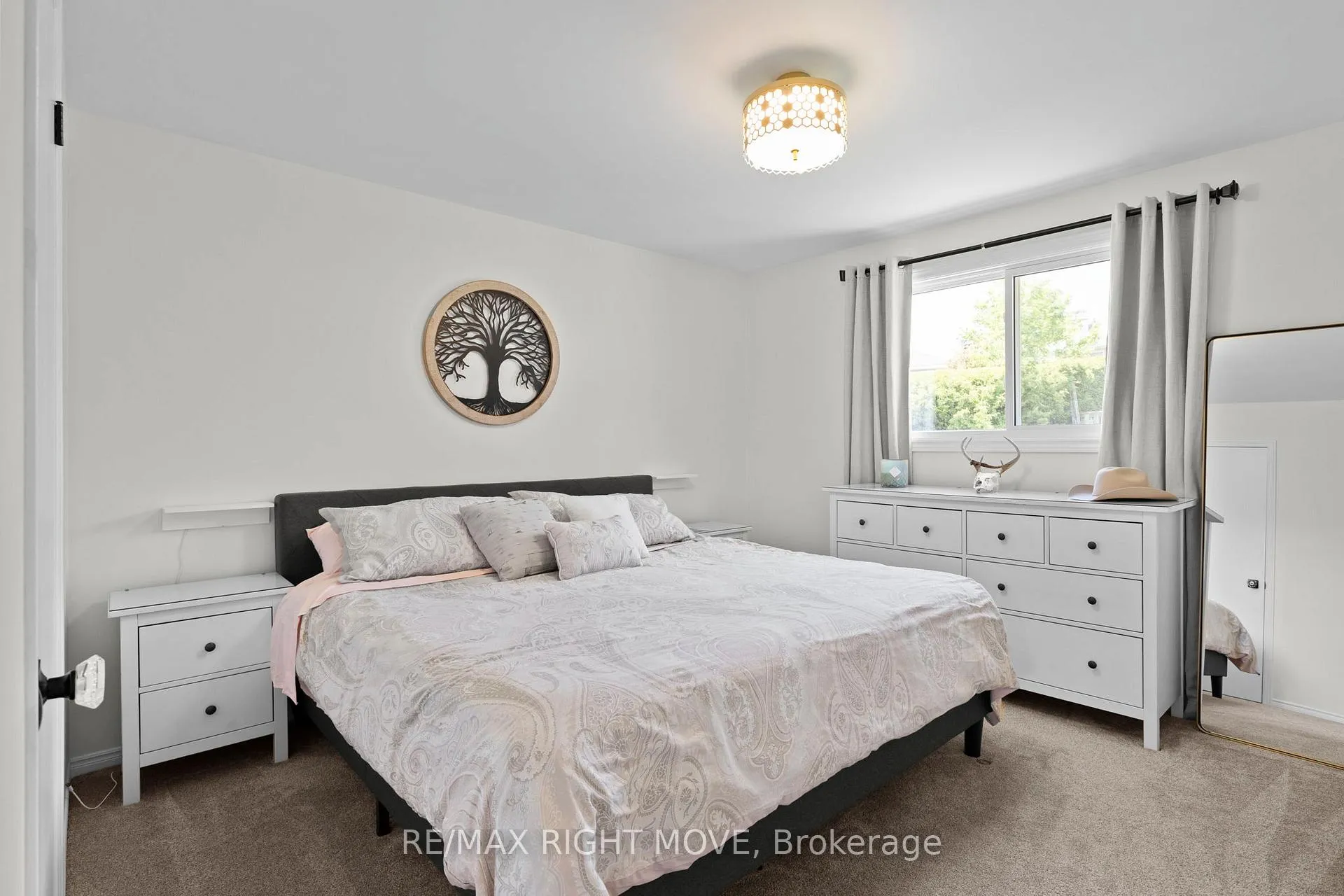 Photo 17 of 5 Chestnut Place, Orillia — HOMEH