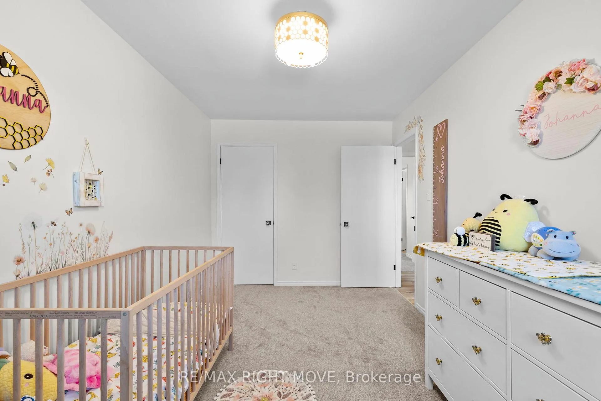 Photo 21 of 5 Chestnut Place, Orillia — HOMEH