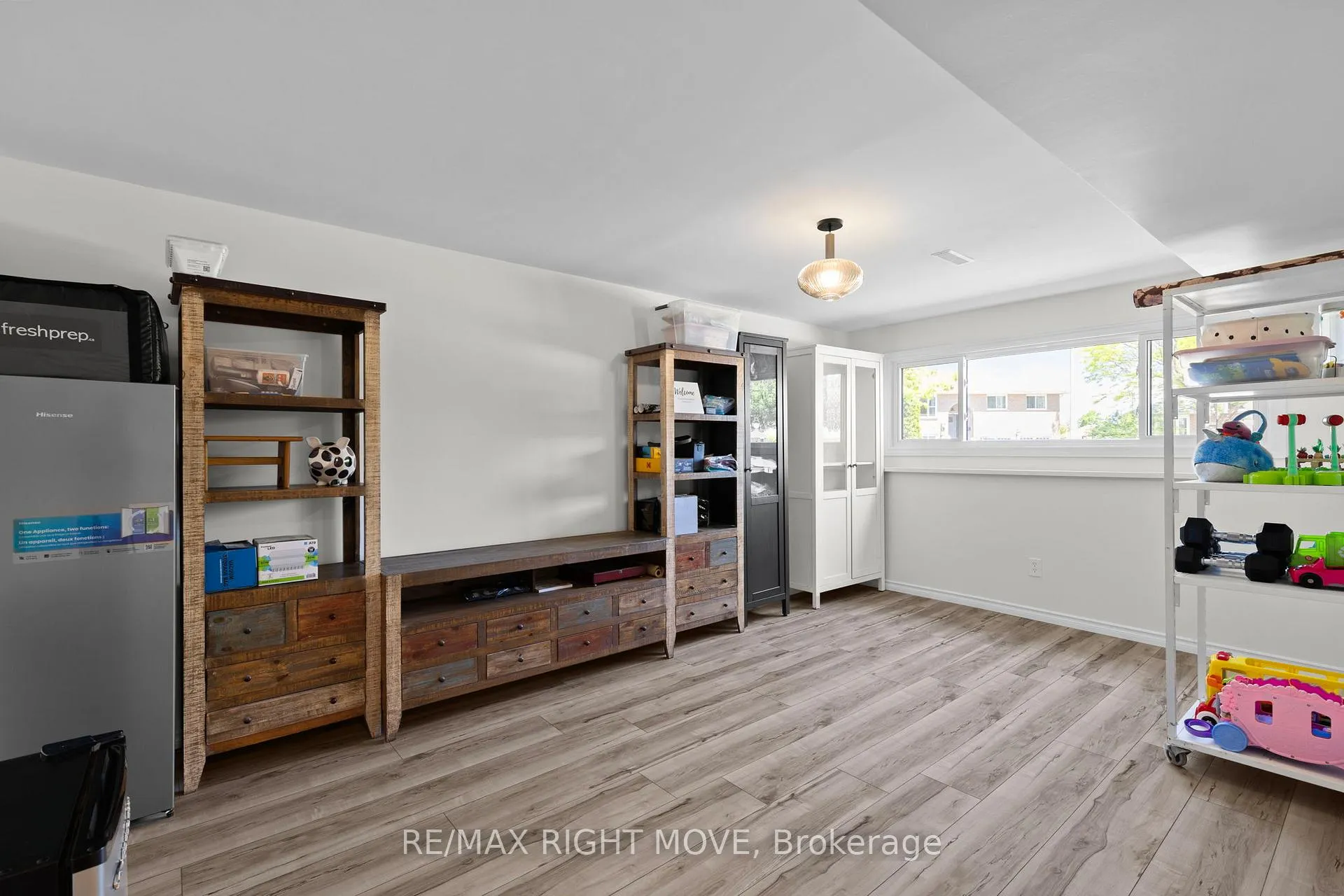 Photo 25 of 5 Chestnut Place, Orillia — HOMEH