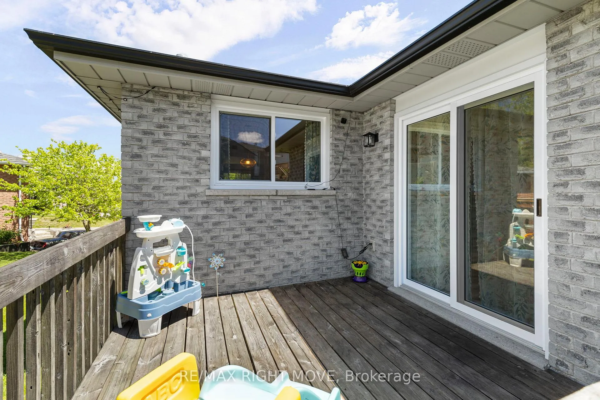 Photo 31 of 5 Chestnut Place, Orillia — HOMEH