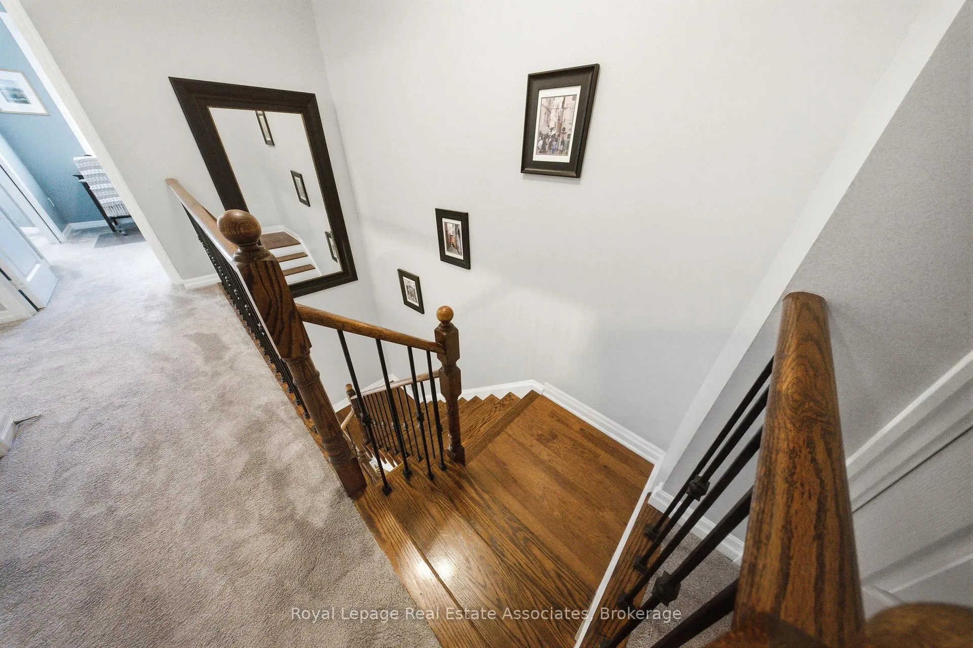 Photo 22 of 32 St Lawrence Drive, Mississauga, Port Credit — HOMEH