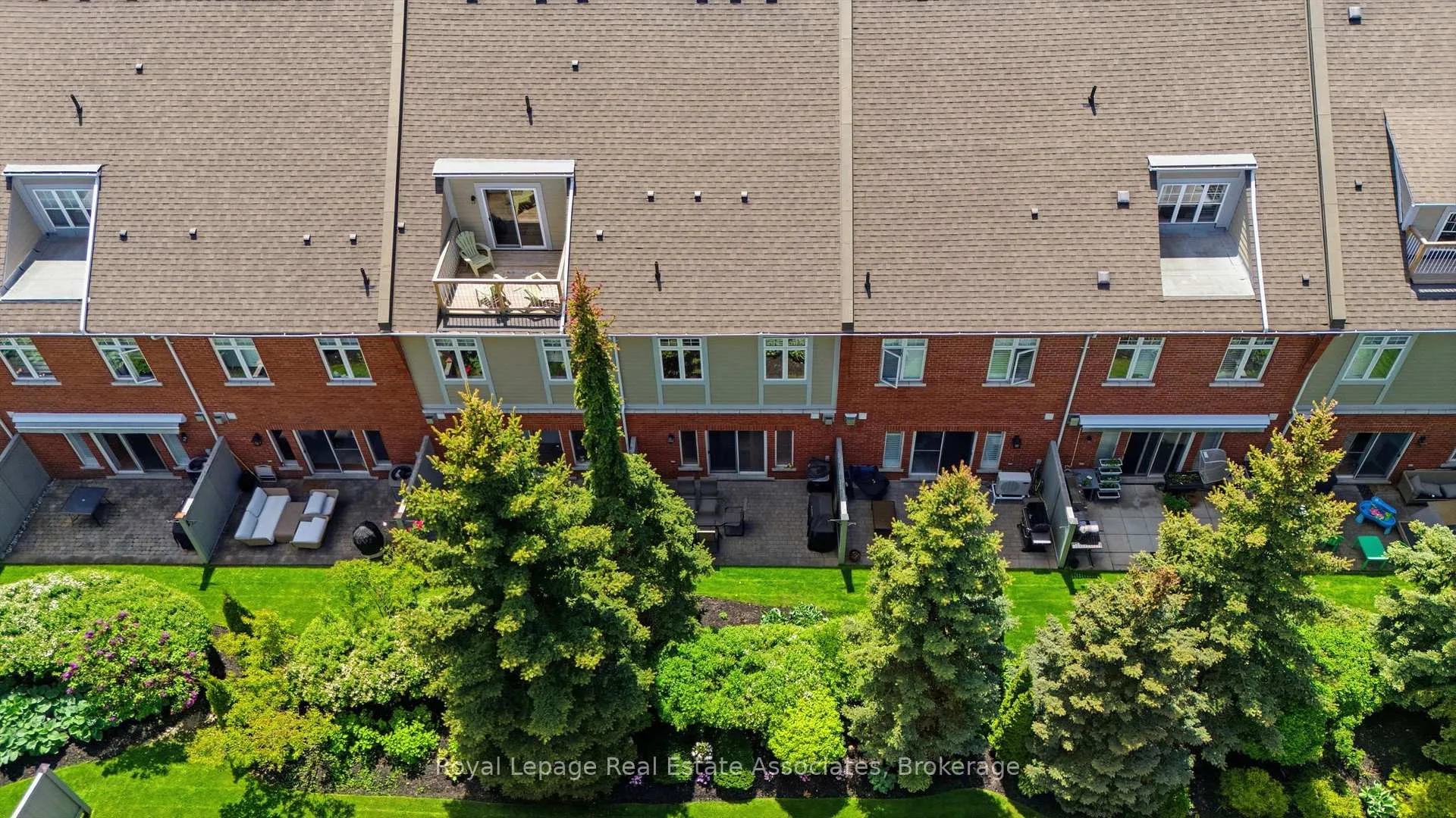 Photo 45 of 32 St Lawrence Drive, Mississauga, Port Credit — HOMEH