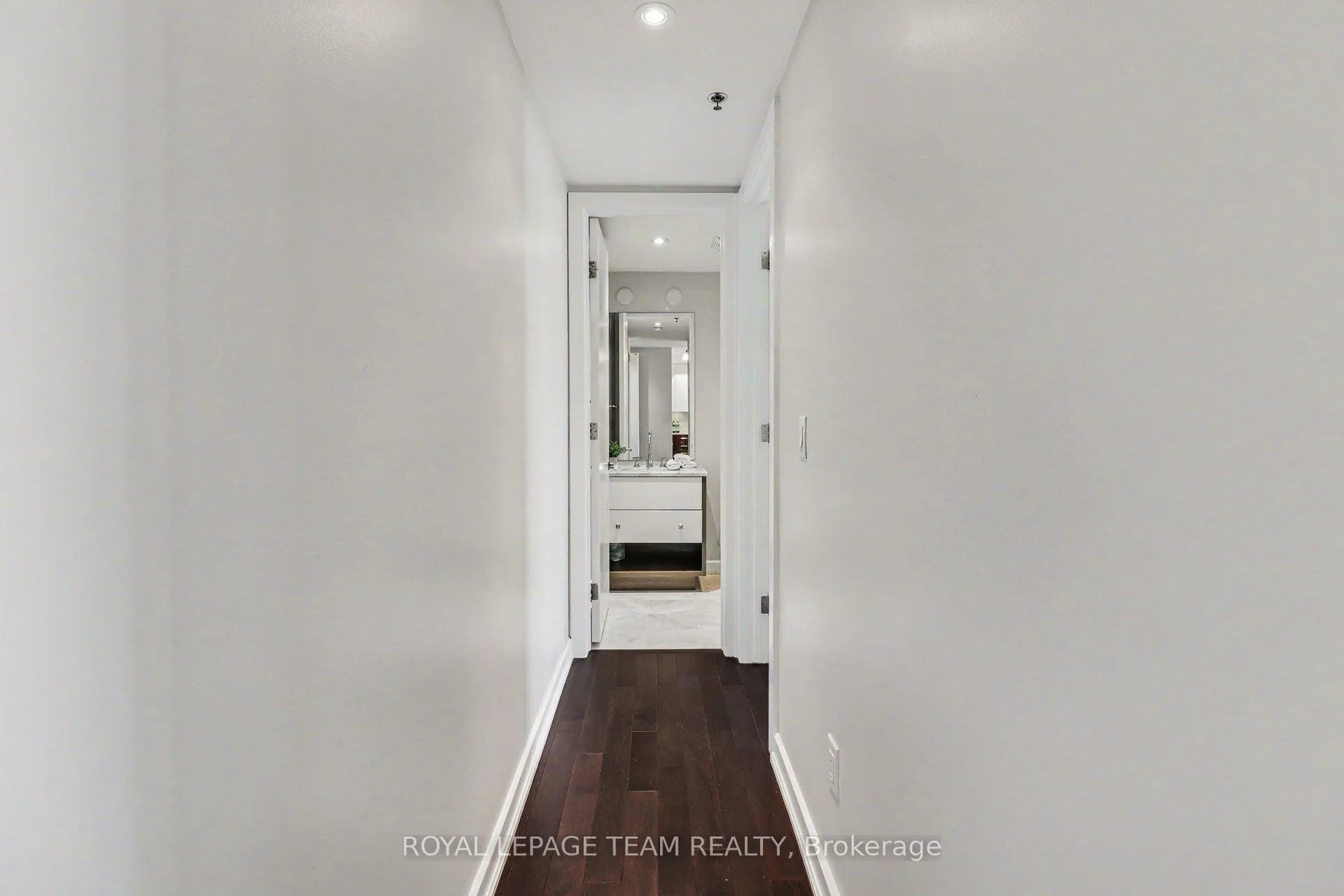 Photo 4 of Unit 310, 300 Lisgar Street E, Ottawa, Ottawa Centre — HOMEH
