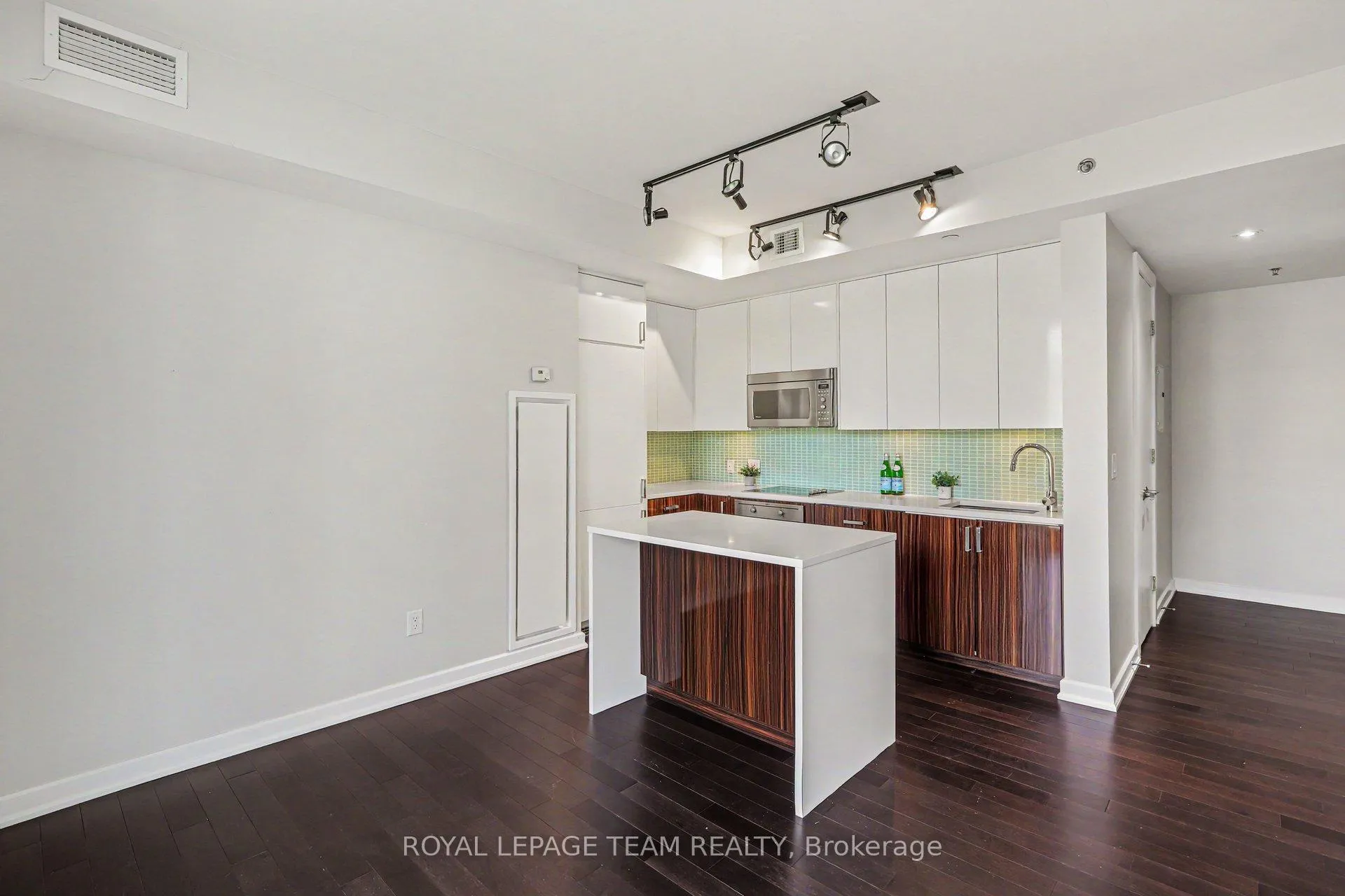 Photo 7 of Unit 310, 300 Lisgar Street E, Ottawa, Ottawa Centre — HOMEH