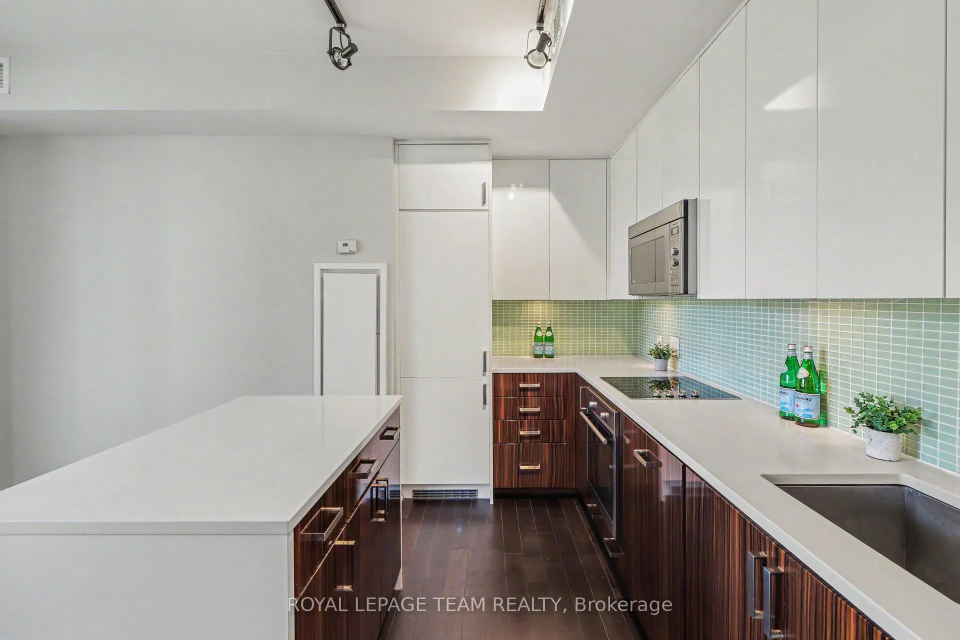 Photo 11 of Unit 310, 300 Lisgar Street E, Ottawa, Ottawa Centre — HOMEH