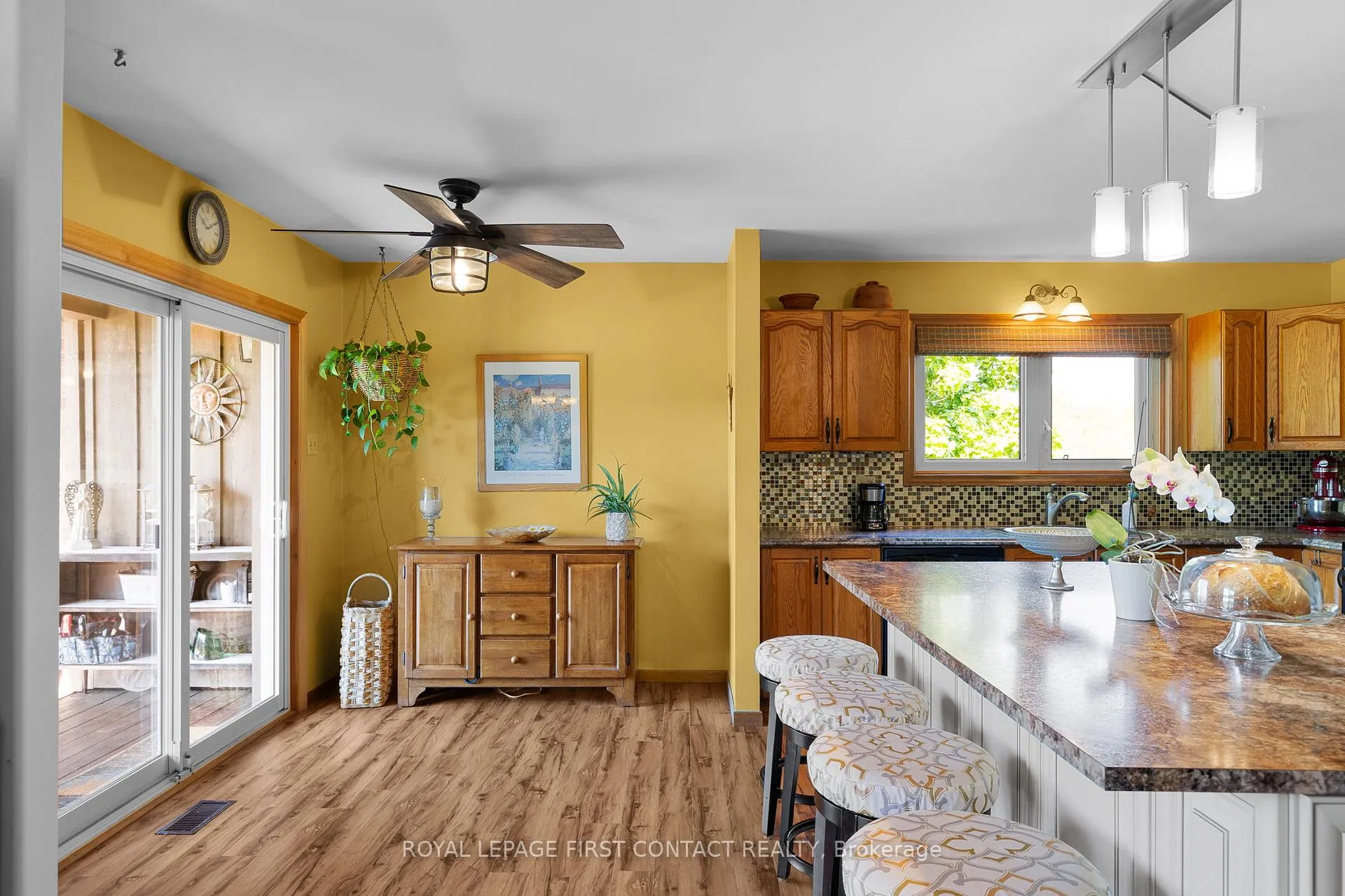 Photo 12 of 2053 26 Highway, Springwater, Rural Springwater — HOMEH