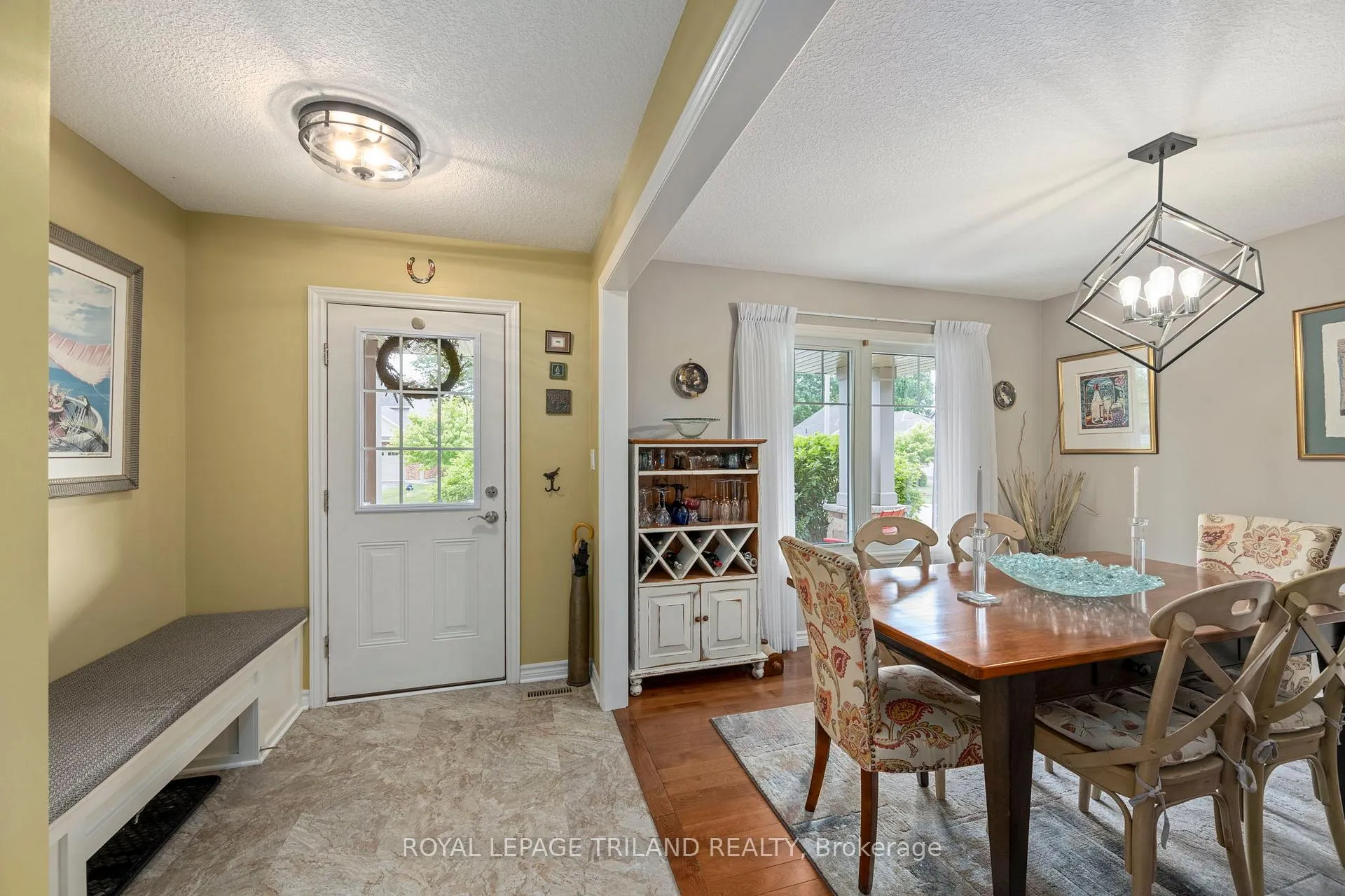 Photo 13 of 48 Circlewood Drive, St. Thomas — HOMEH