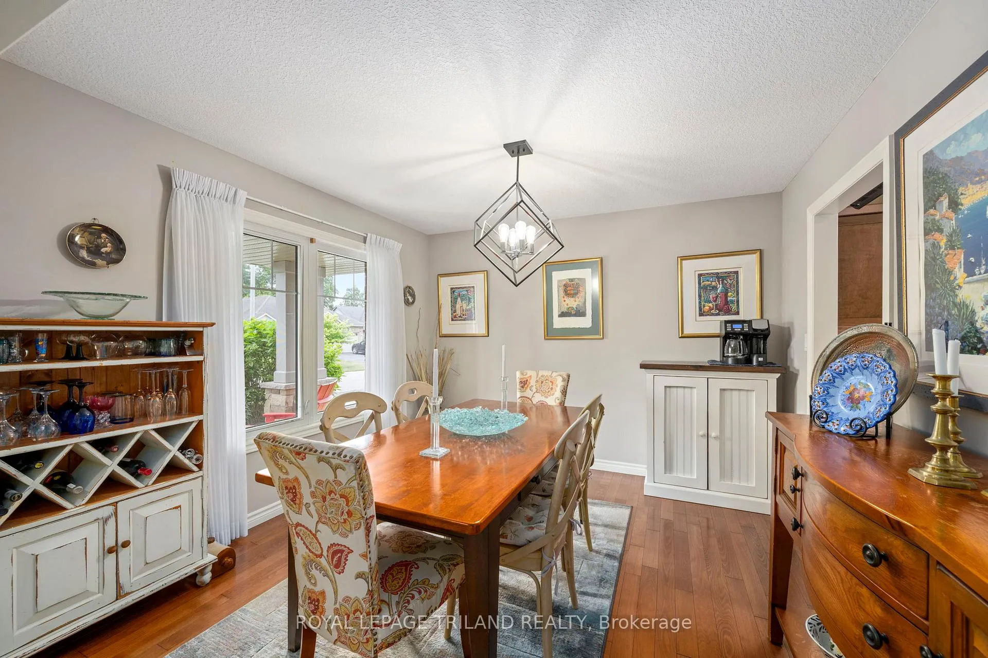 Photo 14 of 48 Circlewood Drive, St. Thomas — HOMEH