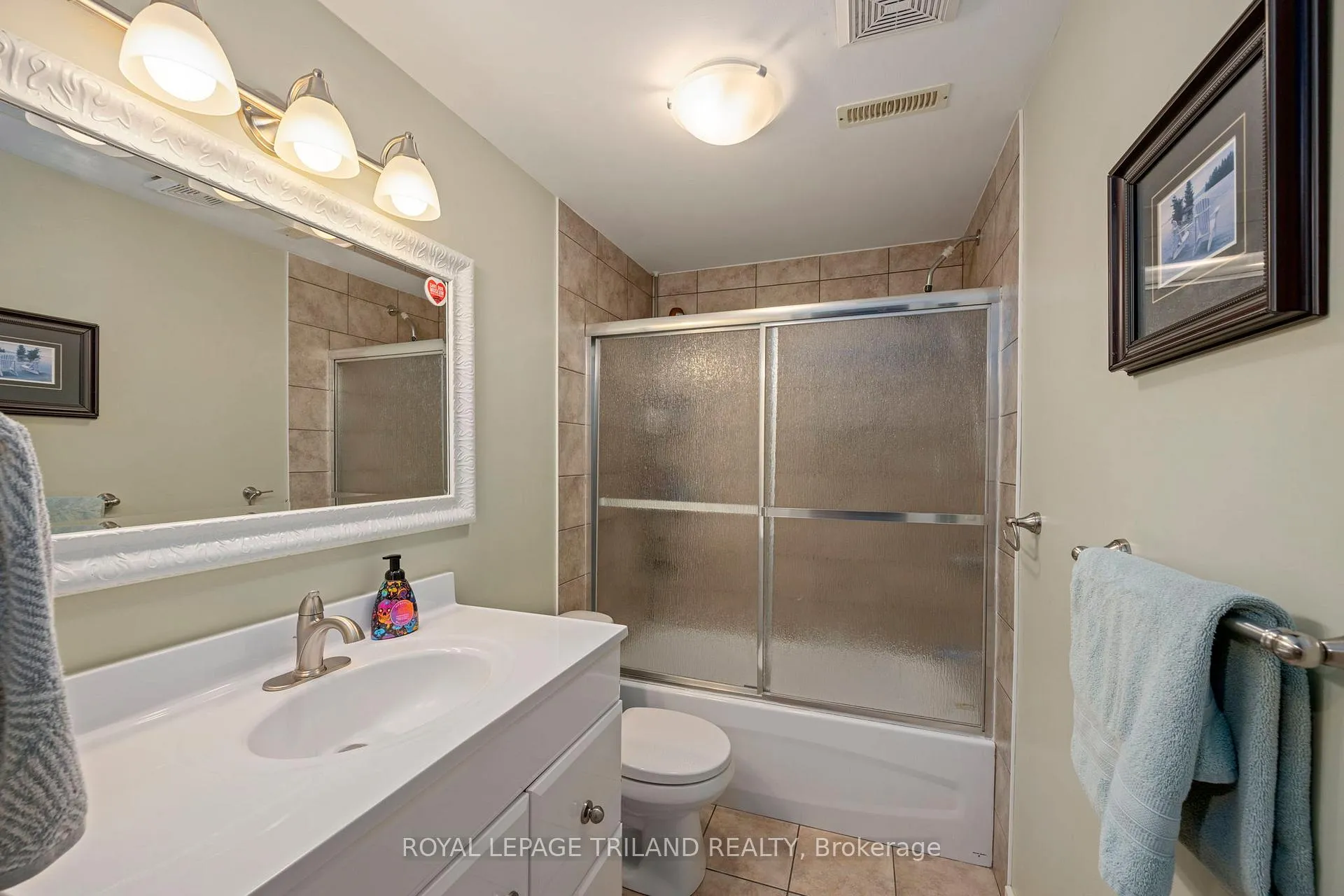 Photo 39 of 48 Circlewood Drive, St. Thomas — HOMEH