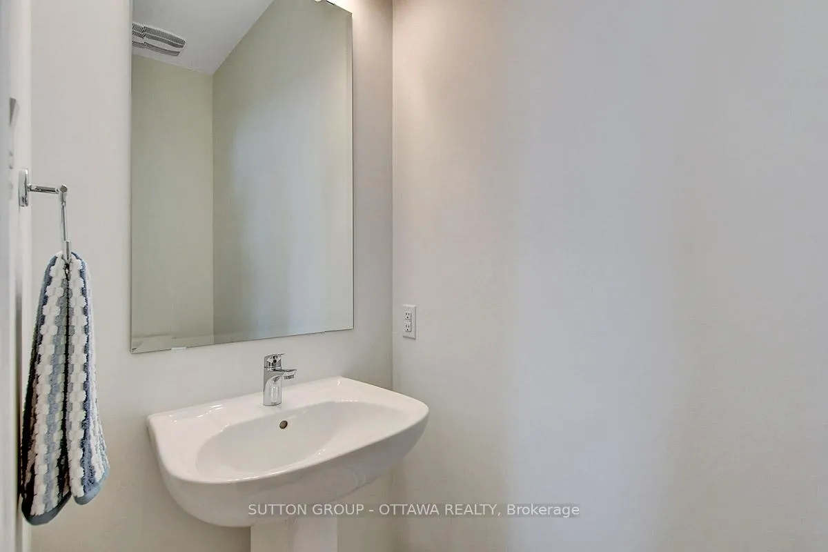 Photo 12 of 248 Skipper Drive, Ottawa, Mahogany Community — HOMEH