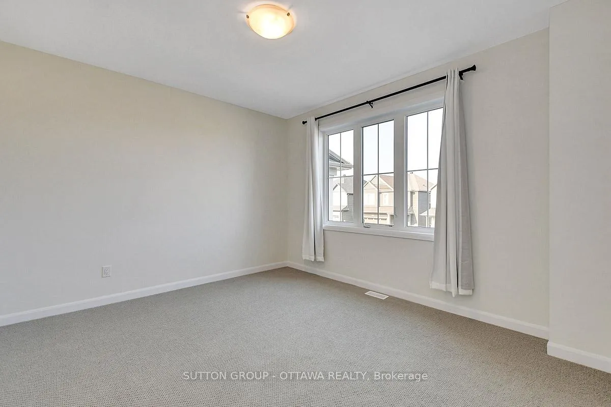 Photo 22 of 248 Skipper Drive, Ottawa, Mahogany Community — HOMEH
