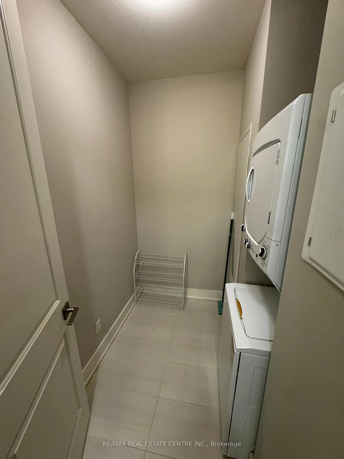 Photo 11 of Unit 412, 150 Main Street W, Hamilton, Central — HOMEH
