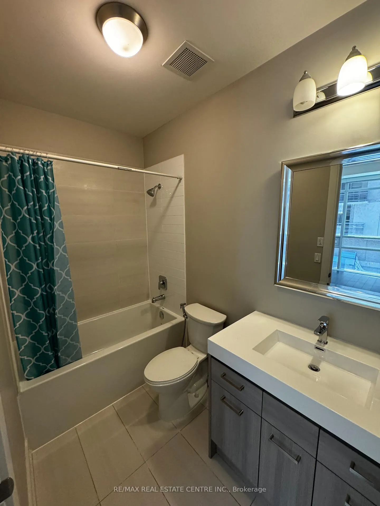 Photo 17 of Unit 412, 150 Main Street W, Hamilton, Central — HOMEH