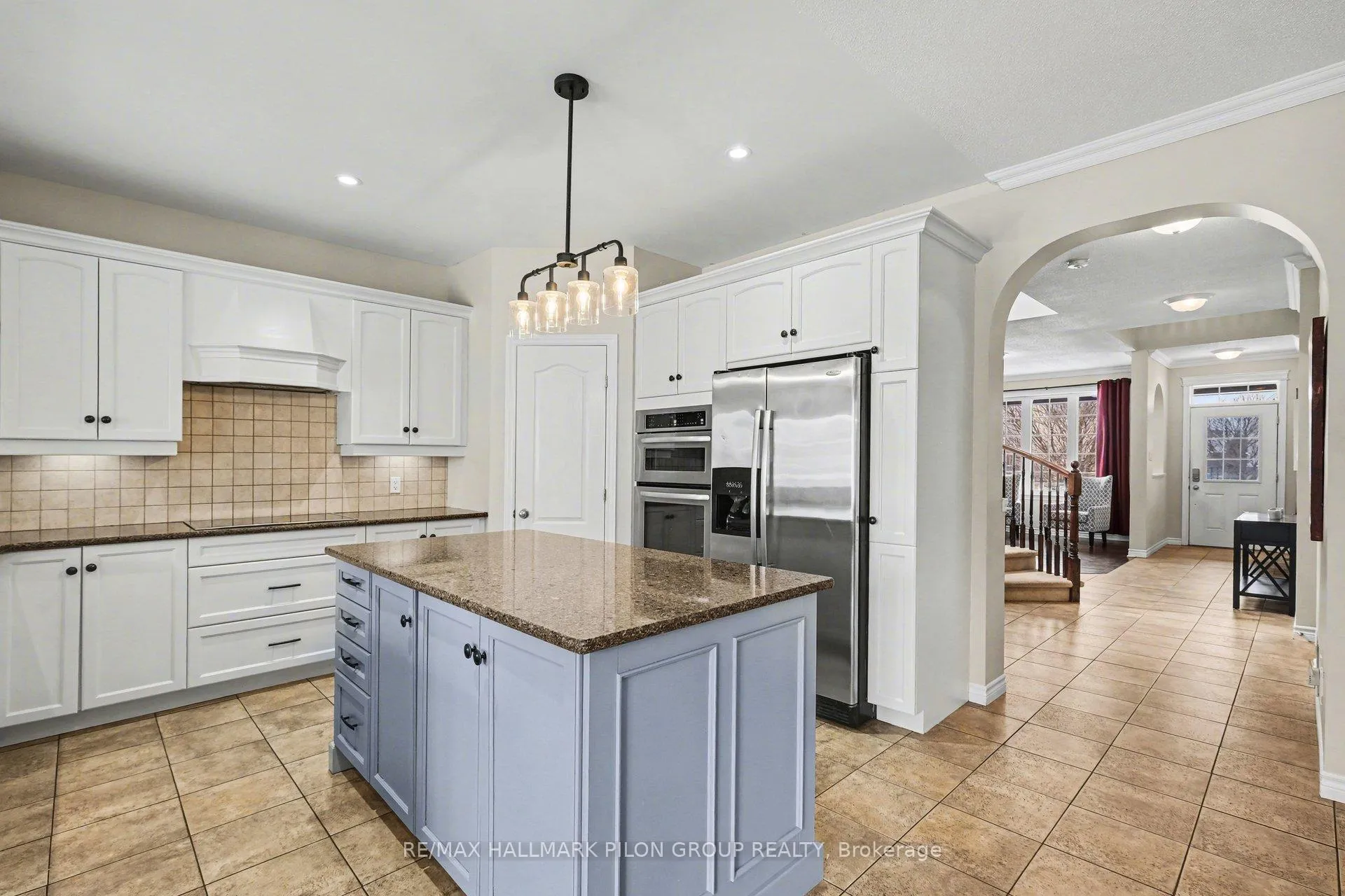 Photo 5 of 1878 Montmere Avenue, Ottawa, Notting Hill/Summerside — HOMEH