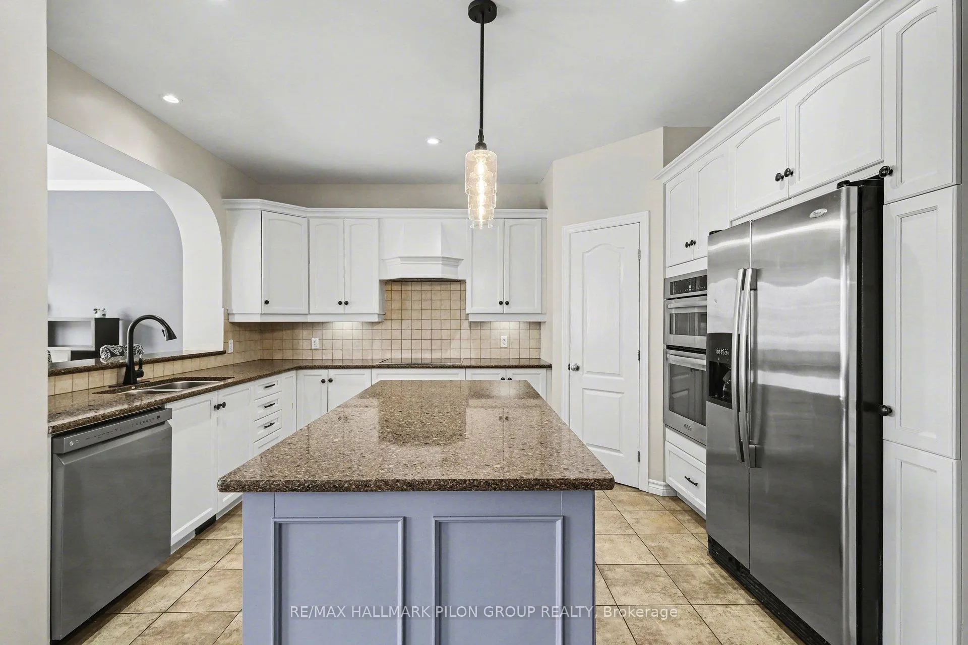 Photo 6 of 1878 Montmere Avenue, Ottawa, Notting Hill/Summerside — HOMEH
