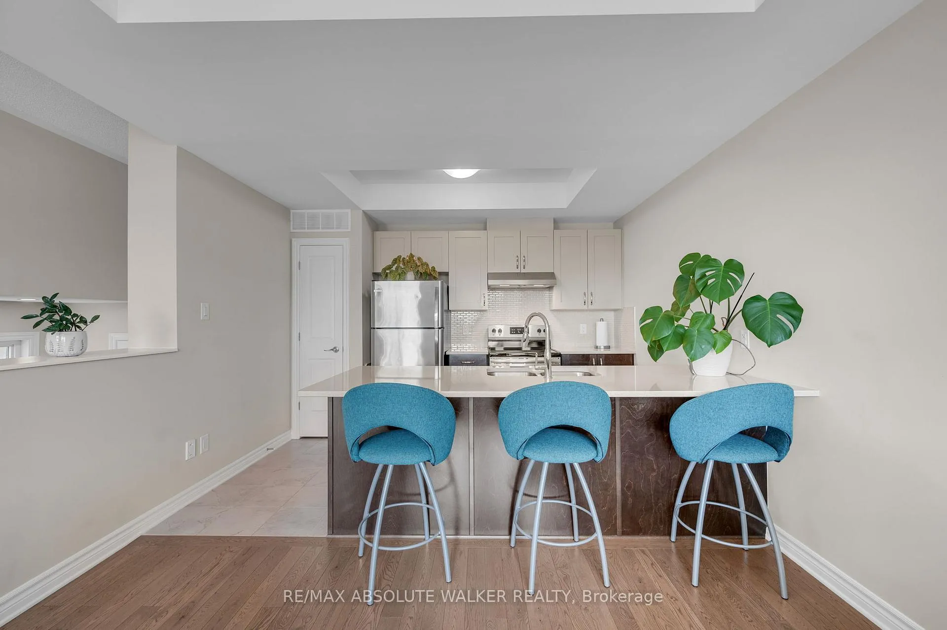 Photo 8 of 516 Thimbleberry Row, Ottawa, Avalon West — HOMEH