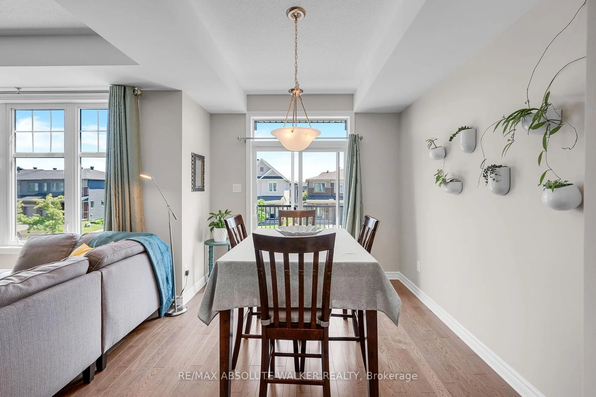 Photo 13 of 516 Thimbleberry Row, Ottawa, Avalon West — HOMEH