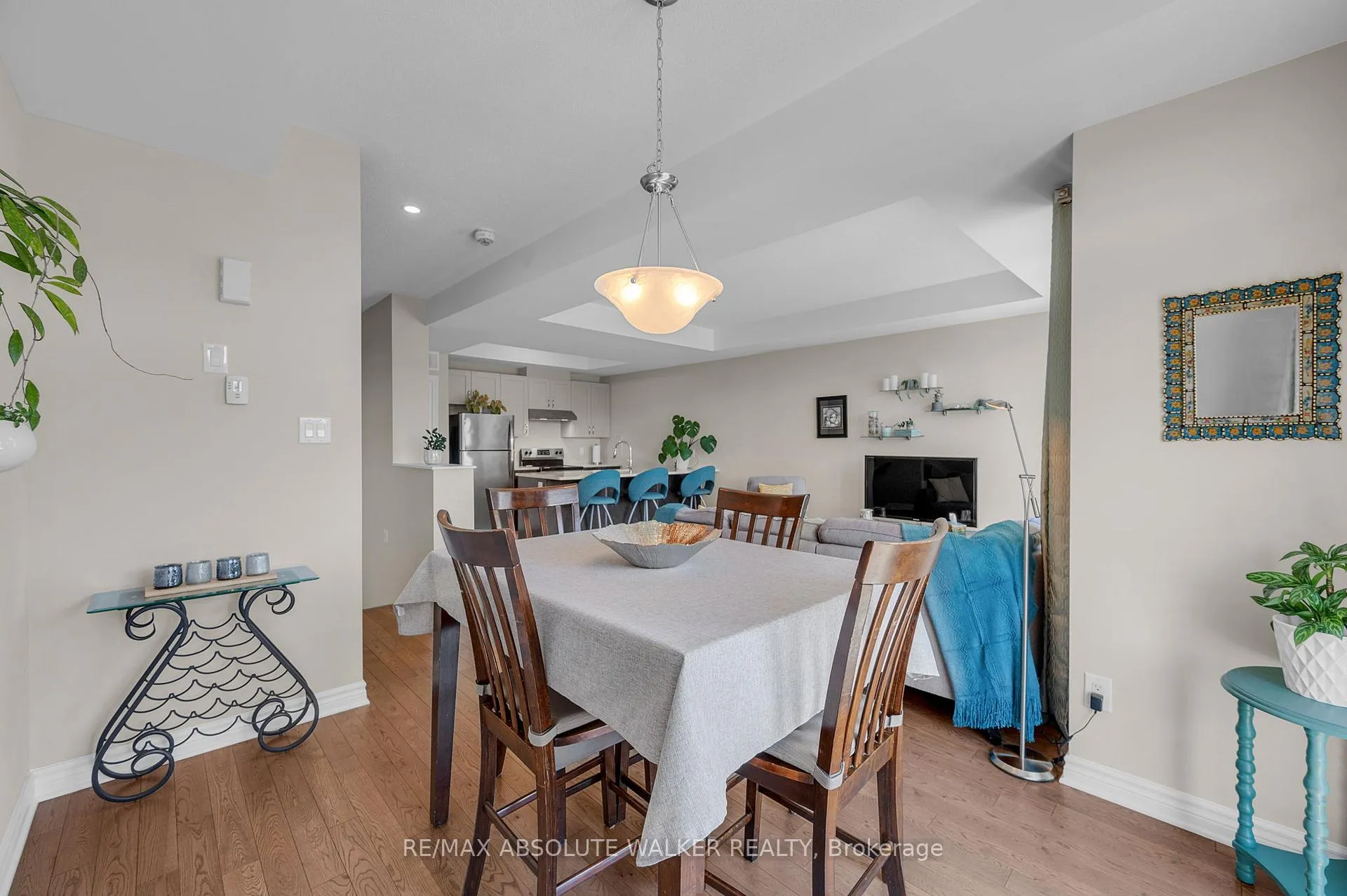 Photo 15 of 516 Thimbleberry Row, Ottawa, Avalon West — HOMEH