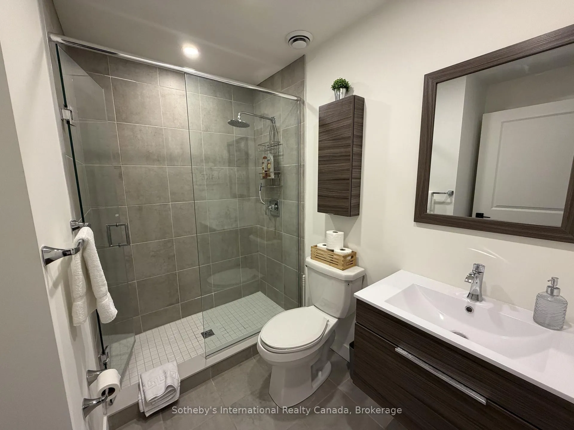 Photo 5 of Unit 206, 20 Beckwith Lane, Blue Mountains — HOMEH