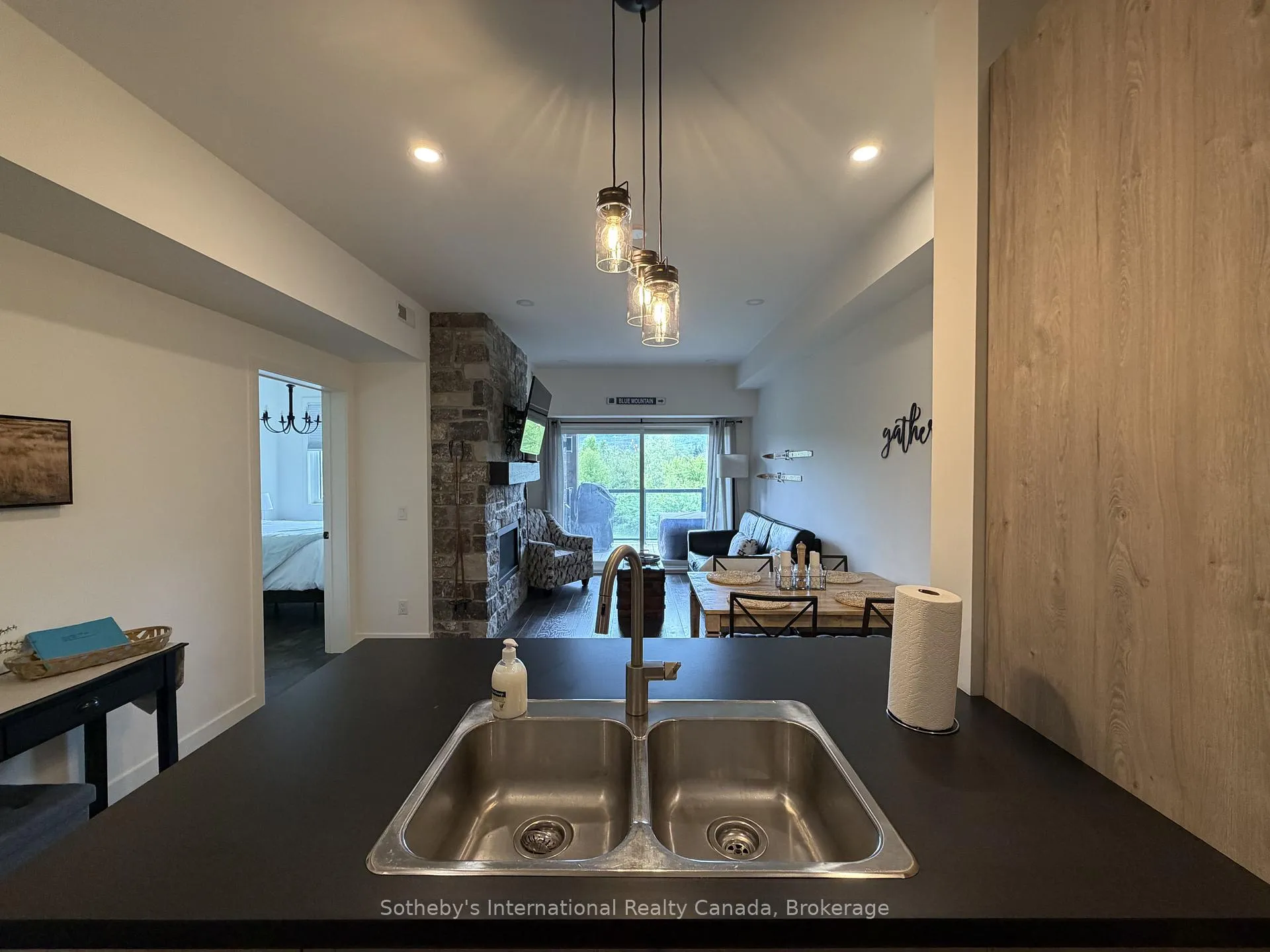 Photo 8 of Unit 206, 20 Beckwith Lane, Blue Mountains — HOMEH