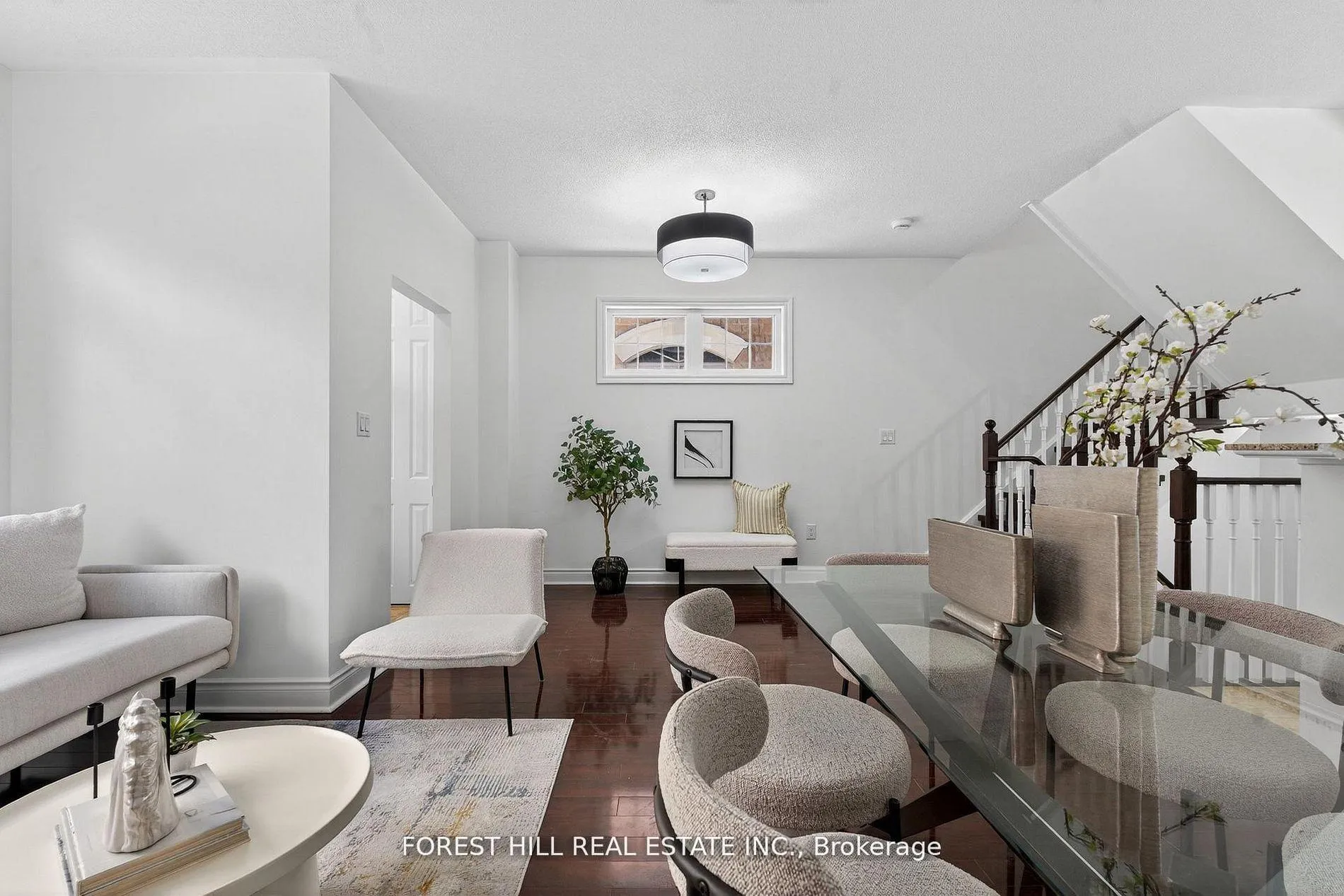 Photo 5 of Unit 17, 8 Brighton Place, Vaughan, Crestwood-Springfarm-Yorkhill — HOMEH