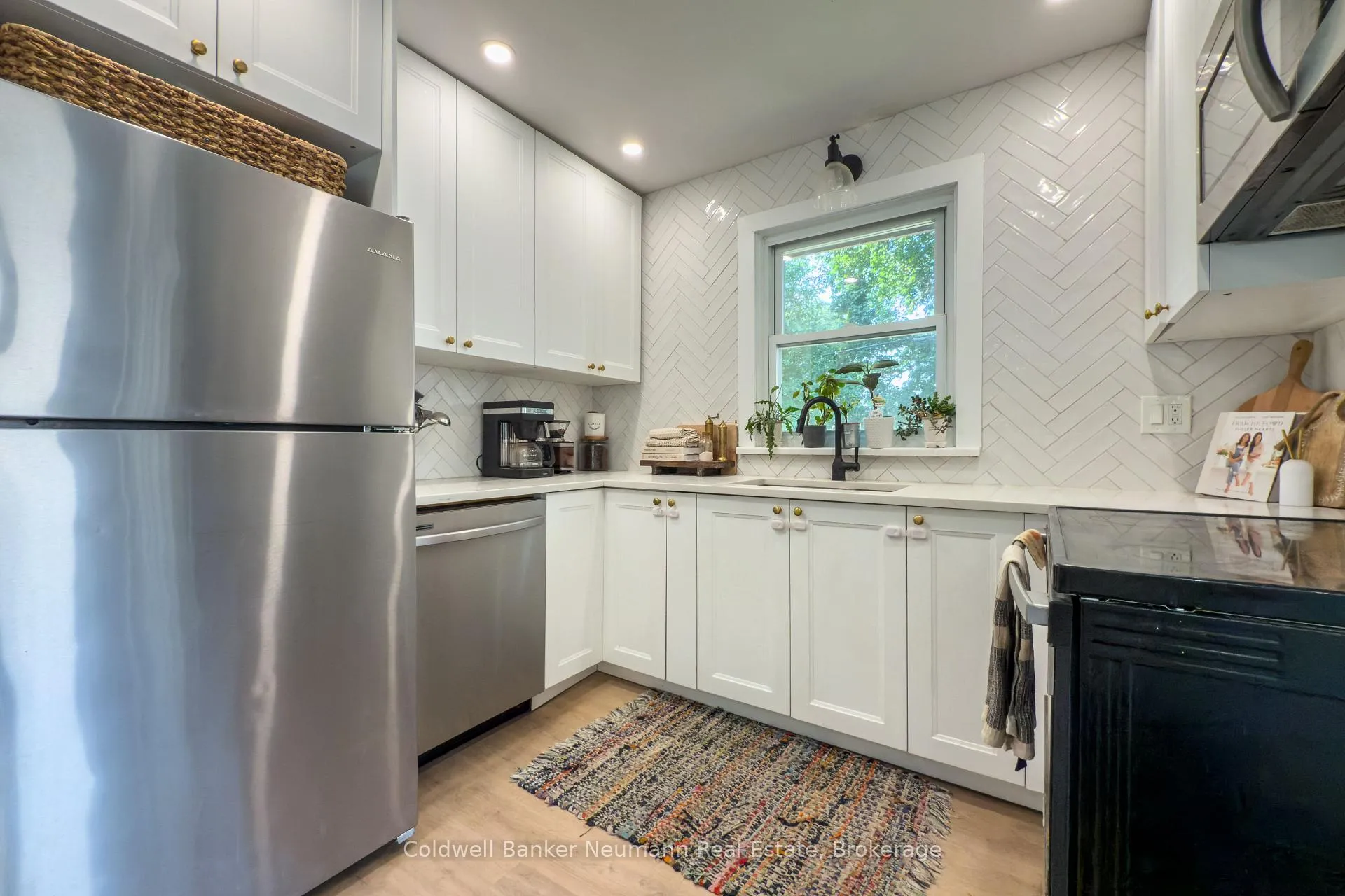 Photo 7 of Unit UPPER, 10 Western Avenue, Guelph, Junction/Onward Willow — HOMEH