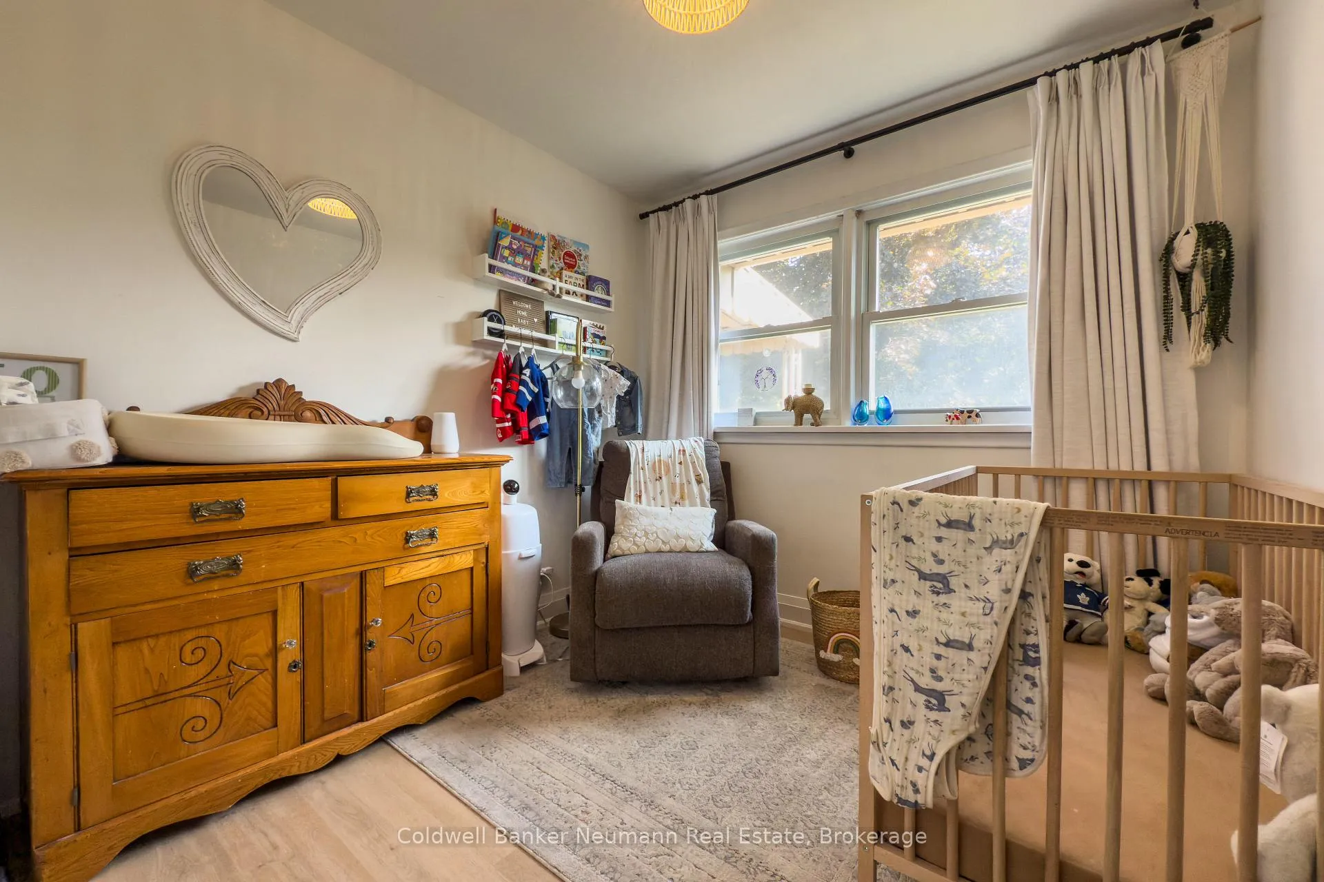 Photo 17 of Unit UPPER, 10 Western Avenue, Guelph, Junction/Onward Willow — HOMEH